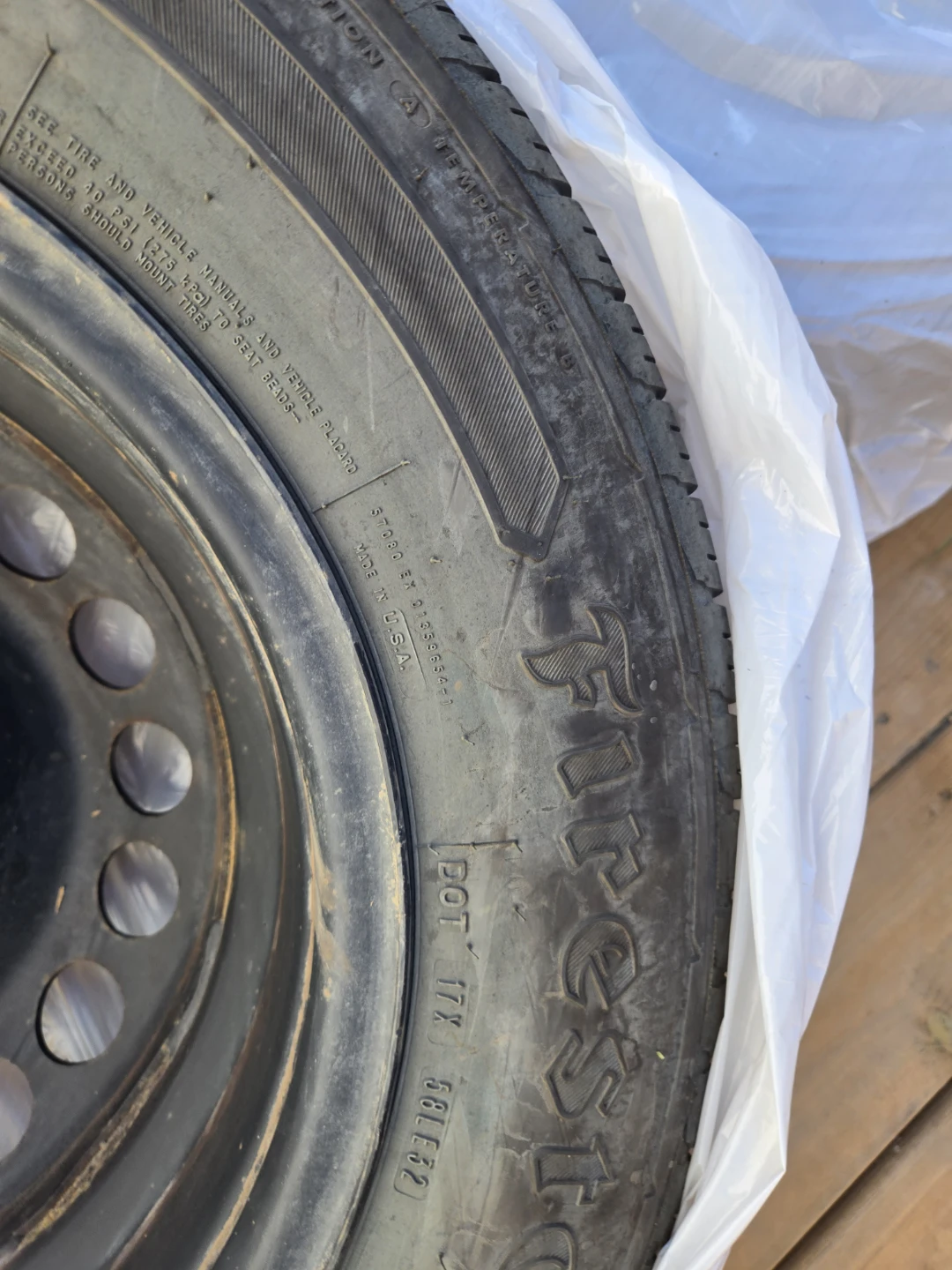 Tires with rims - photo 3