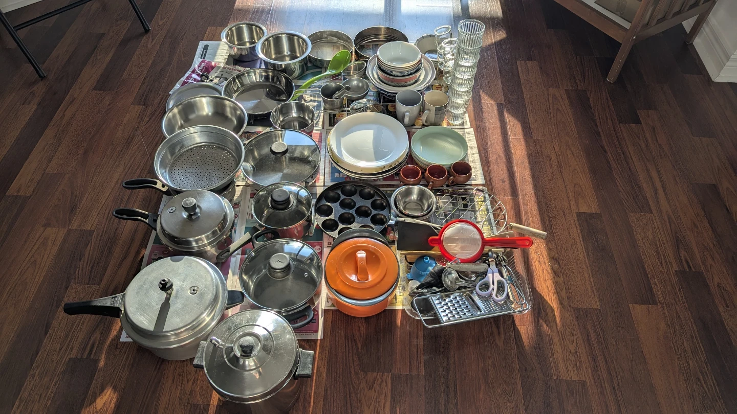 Assorted Cookware and Kitchenware Set - photo 2