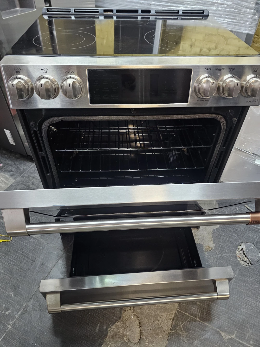 GE Cafe Smart Slide-In Electric Range - photo 3
