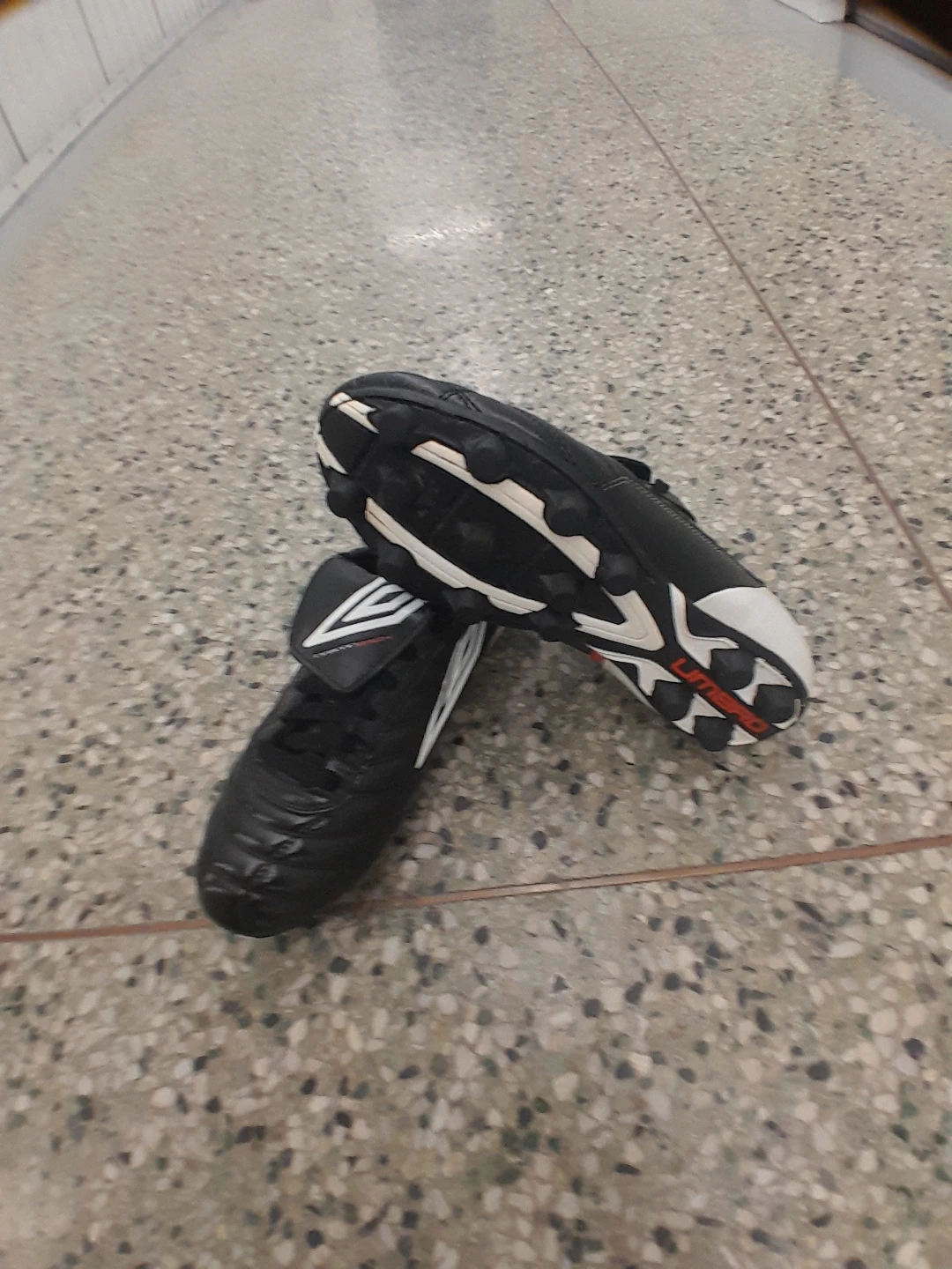 Umbro Soccer Cleats Men's Size 9
