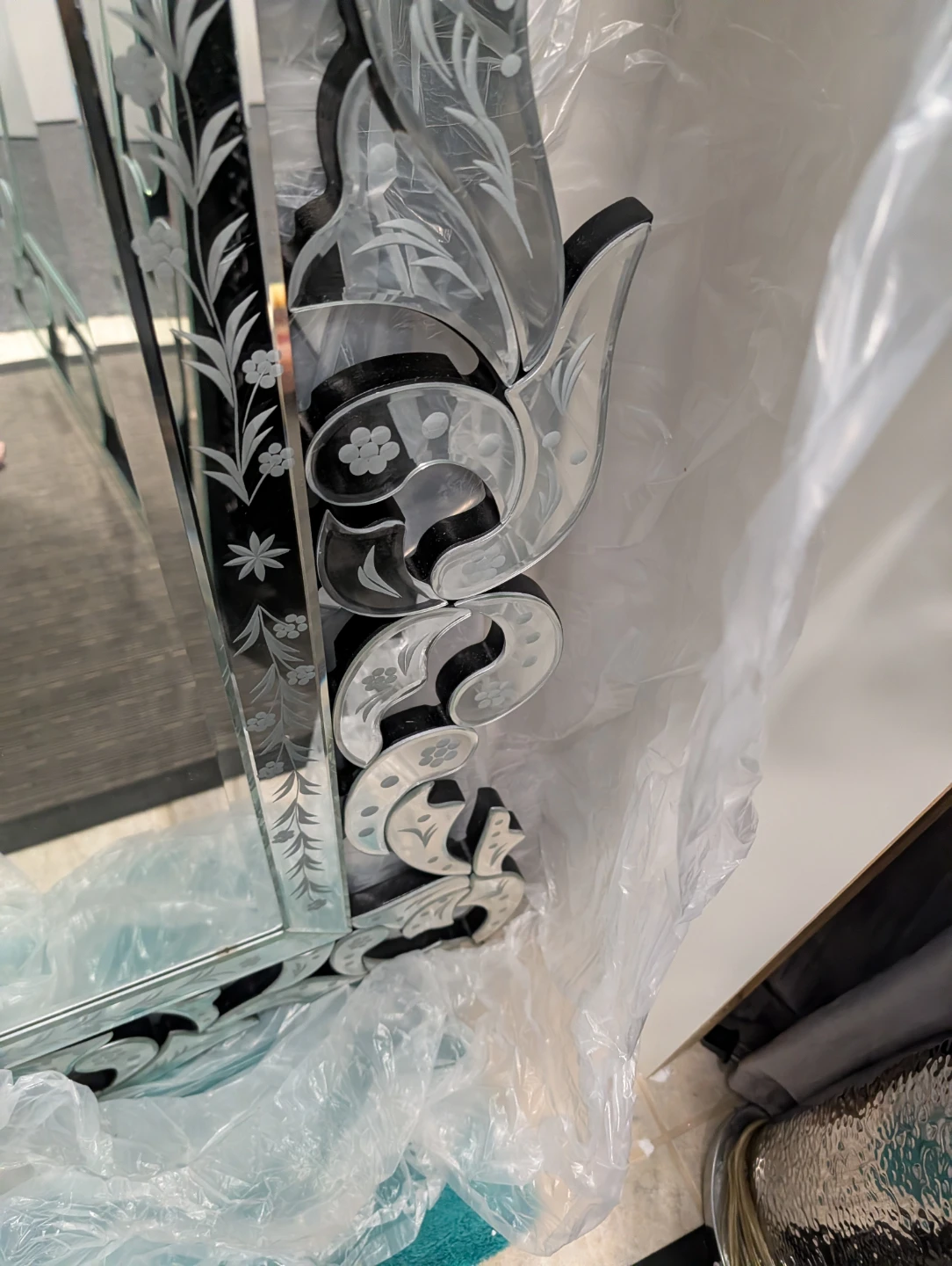 Ornate Etched Glass Mirror - photo 3