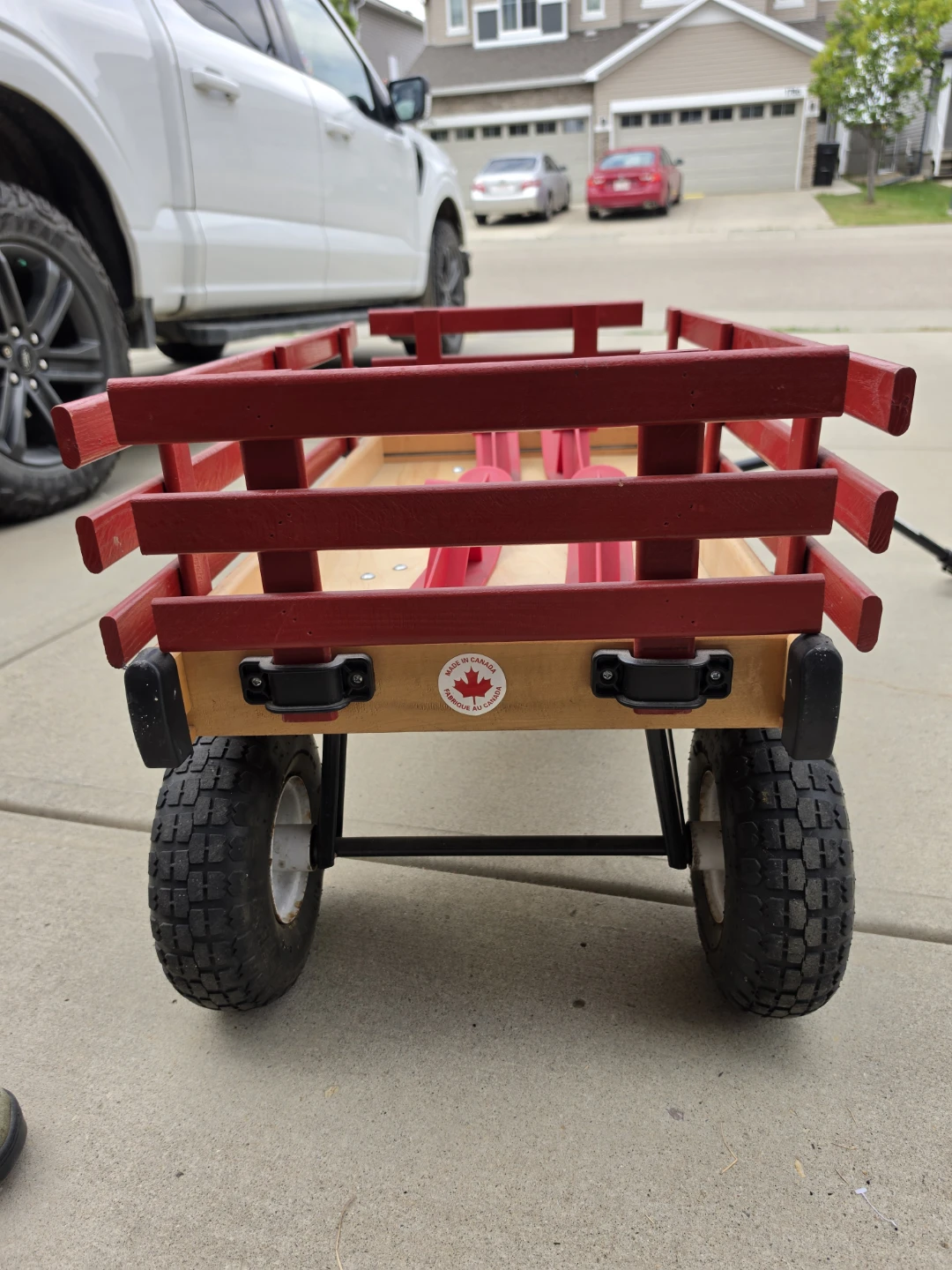 Millside Industries Wagon with Red Slats - photo 3
