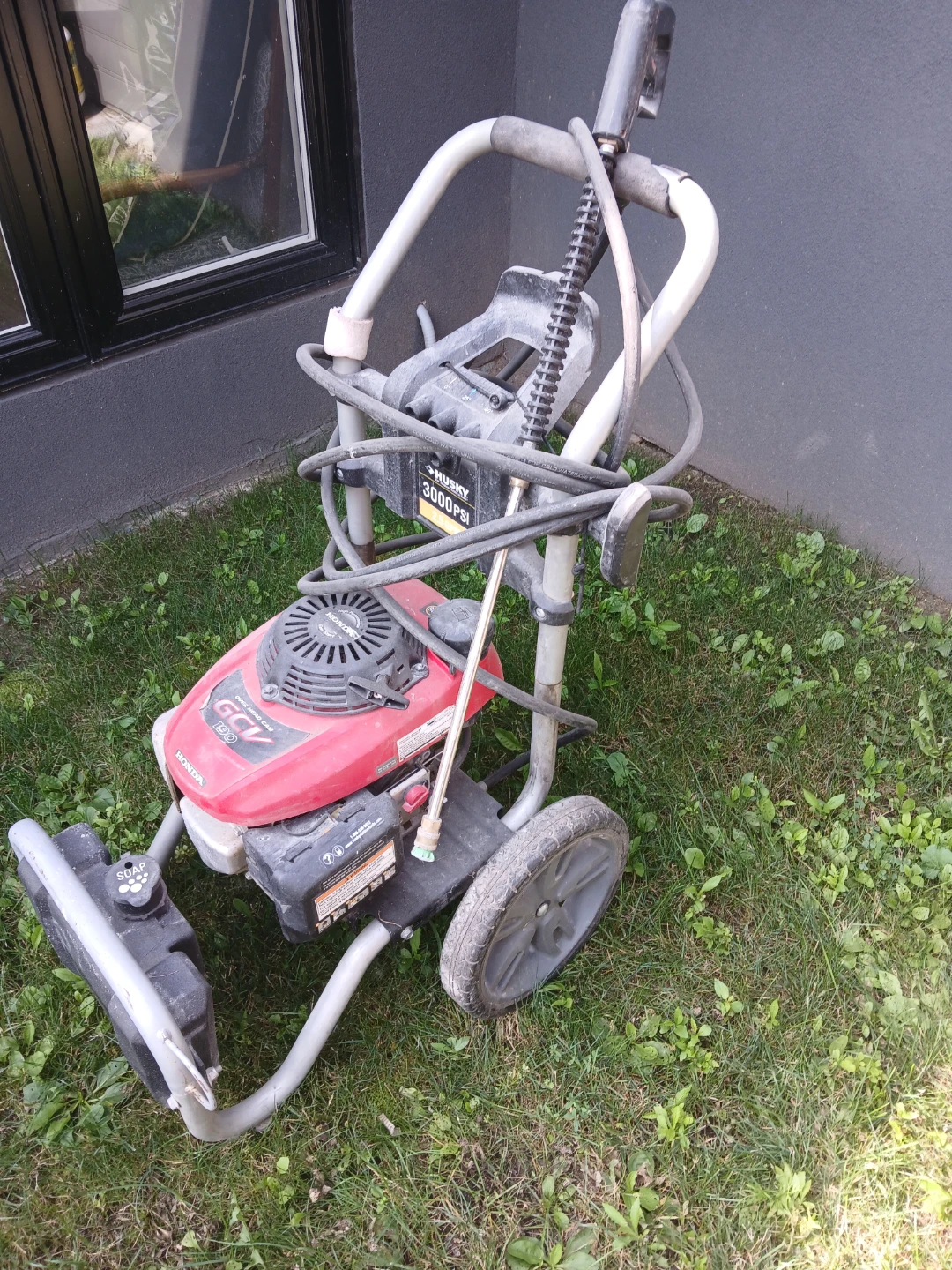 Husky Honda 3000 PSI Gas Pressure Washer with Honda Engine