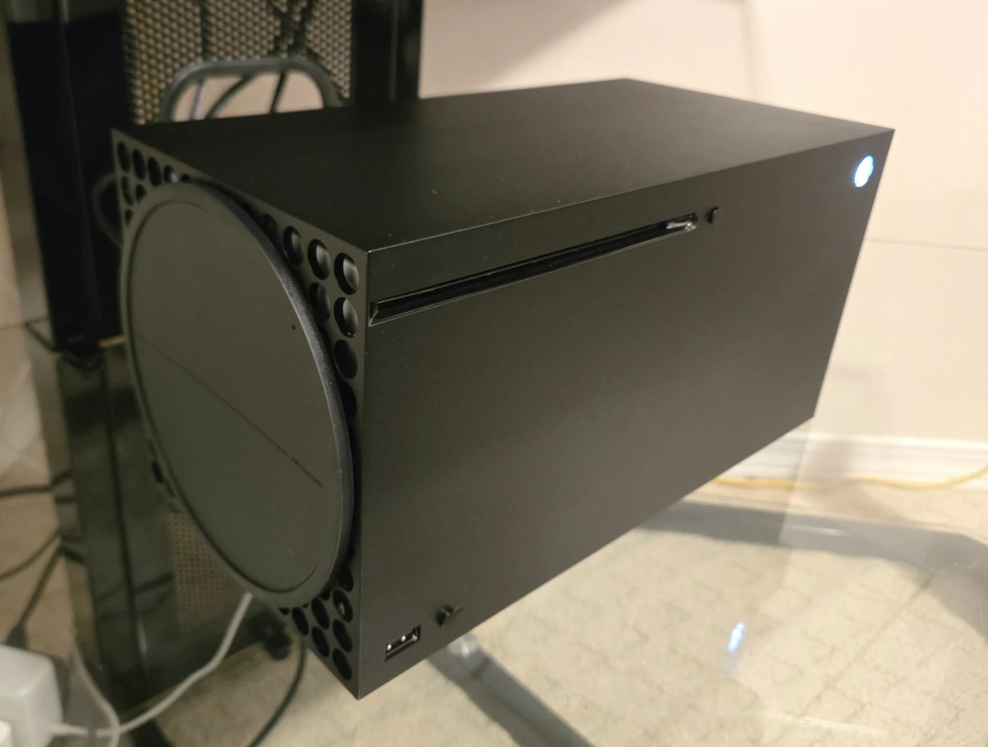 XBOX SERIES X 1TB + STAR WARS OUTLAWS - photo 4