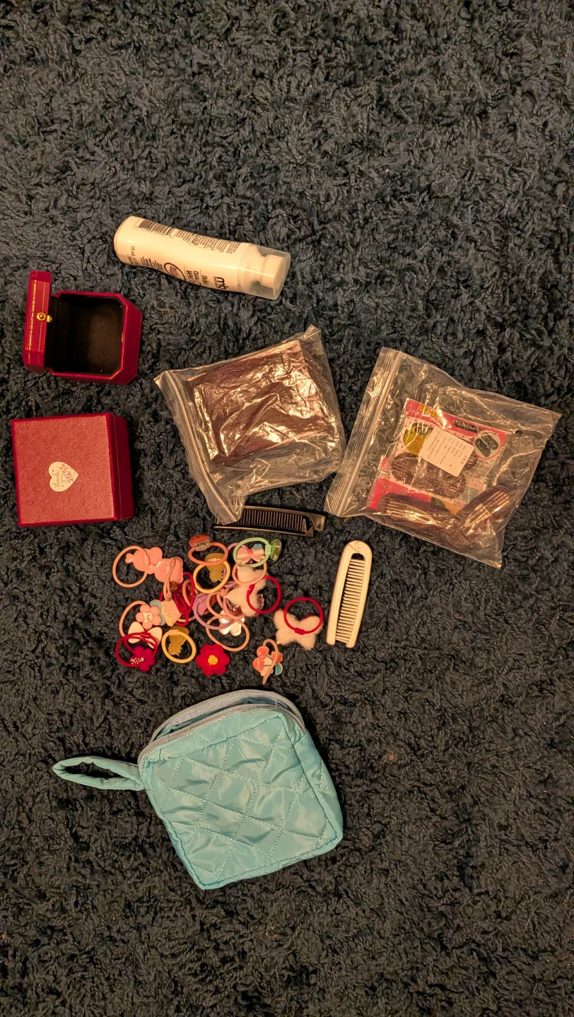 Hair Accessories with Pouch, Jewelry Holder, White Shoe Polish