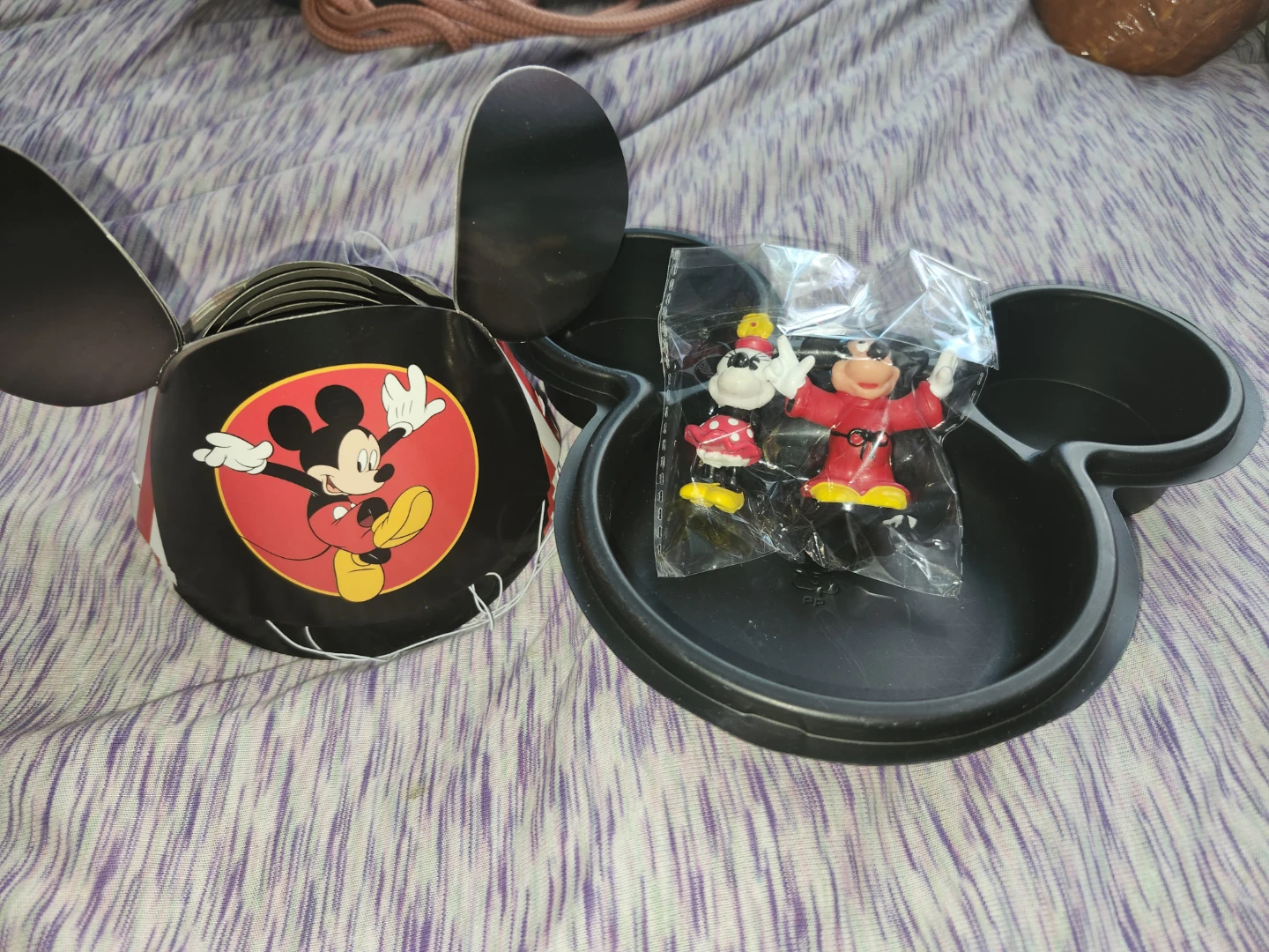 Mickey and Minnie Cake Toppers, Party Hats &  Mickey Tray - photo 2