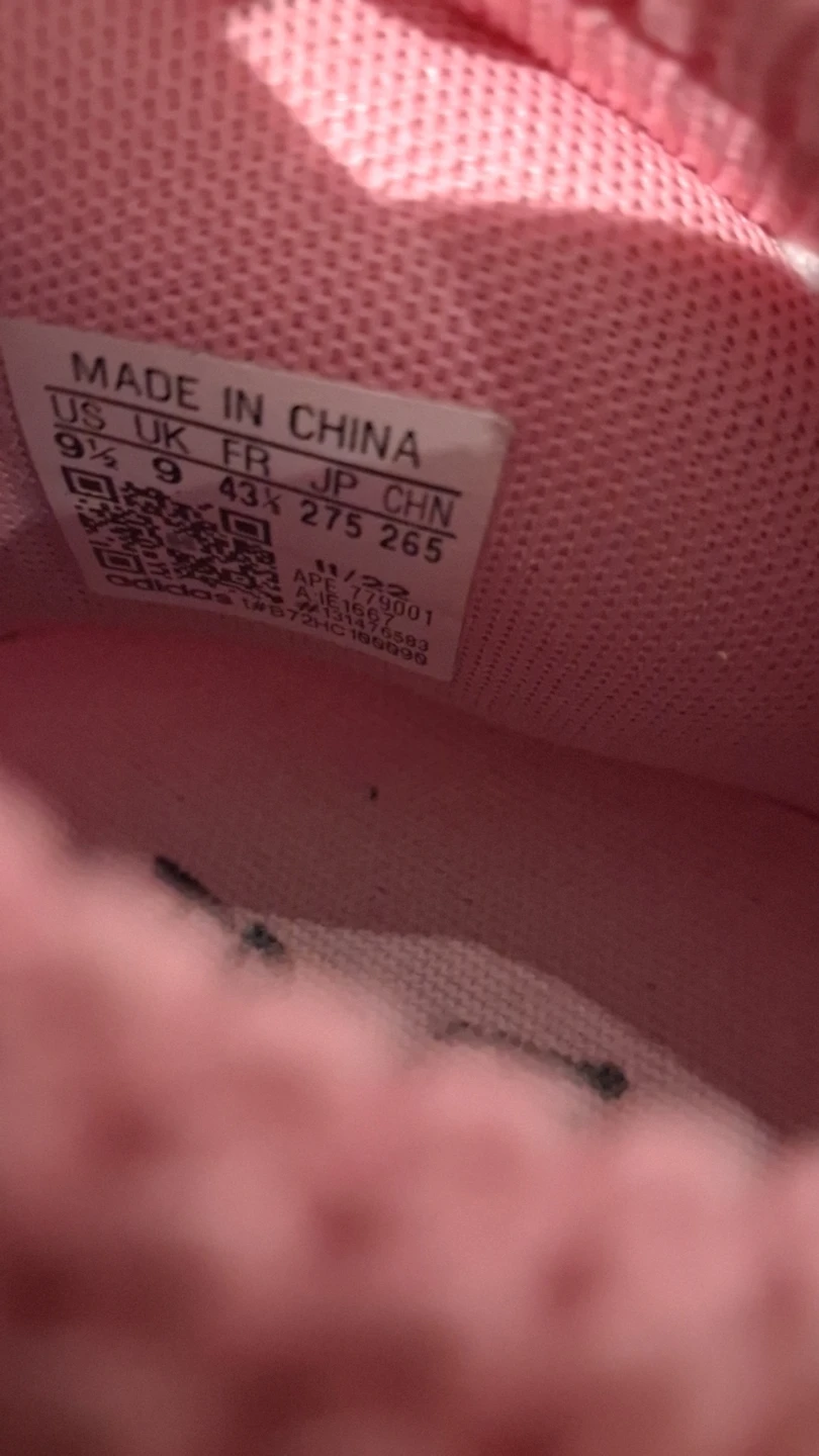 Trae young pink shoes - photo 4