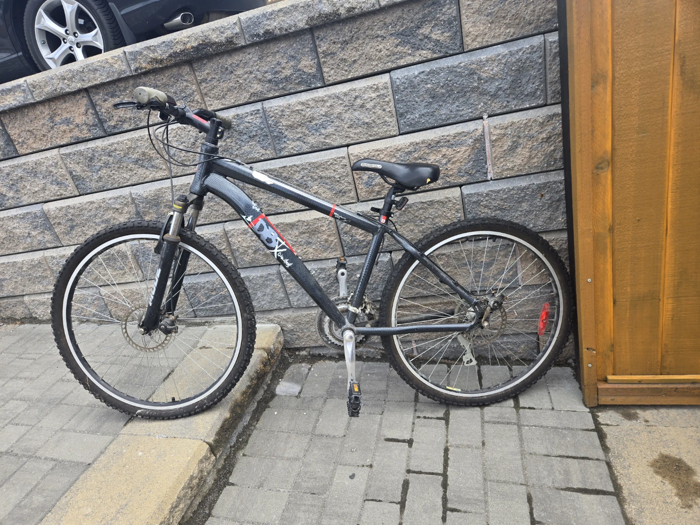 Diamondback DBX Mountain Bike - photo 3