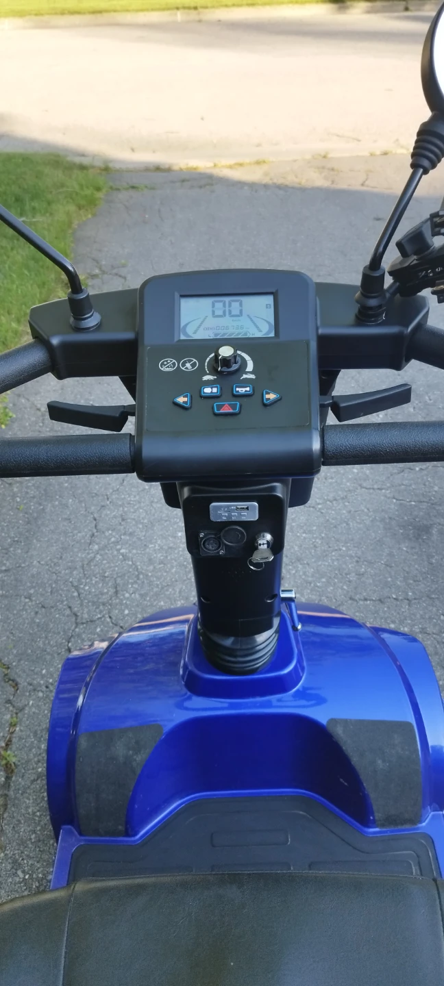 Enduro Mobility Scooter with Basket - photo 3