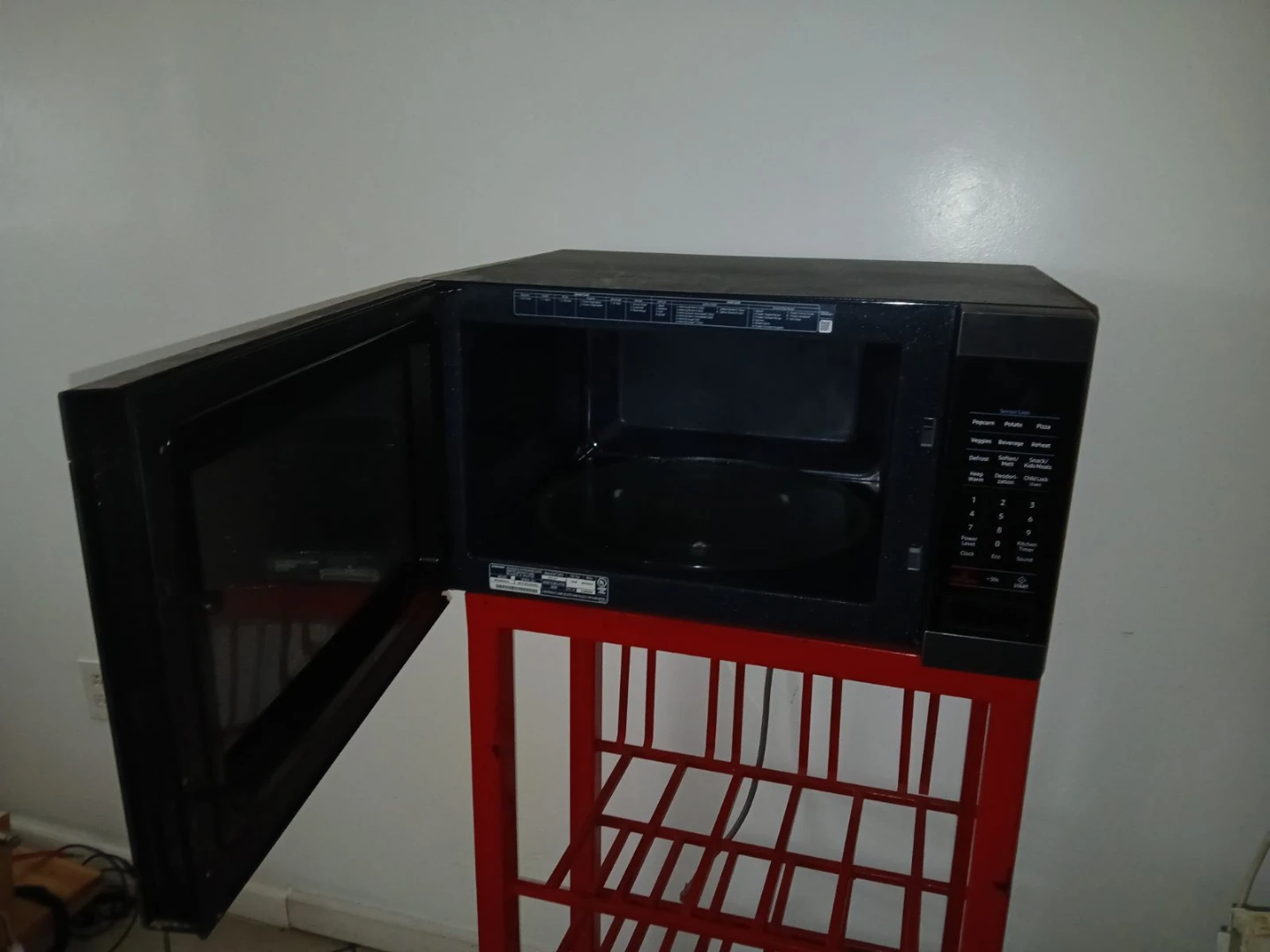 Large microwave - photo 3