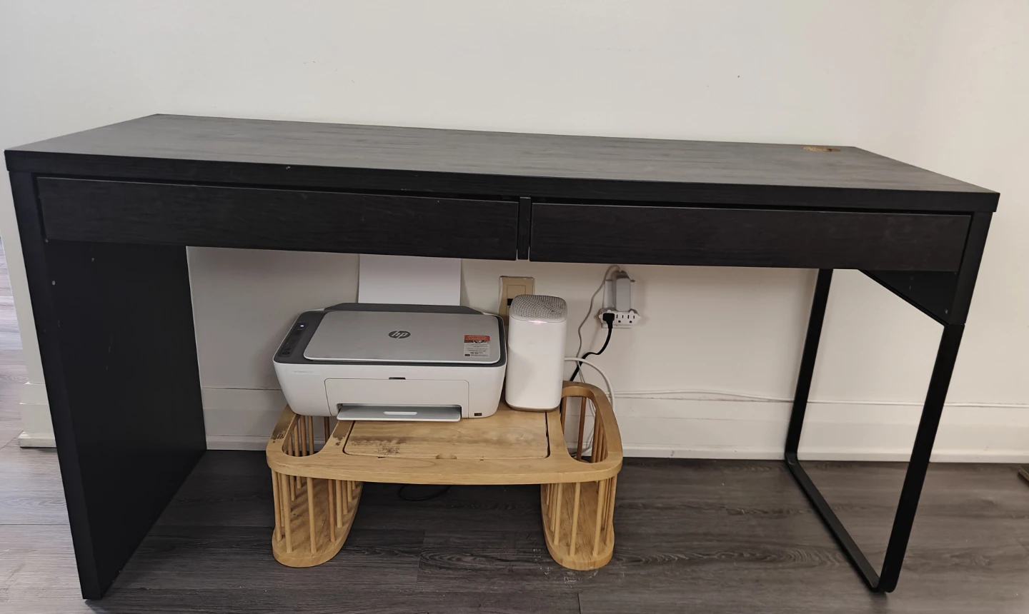 Solid sturdy computer table with two drawers