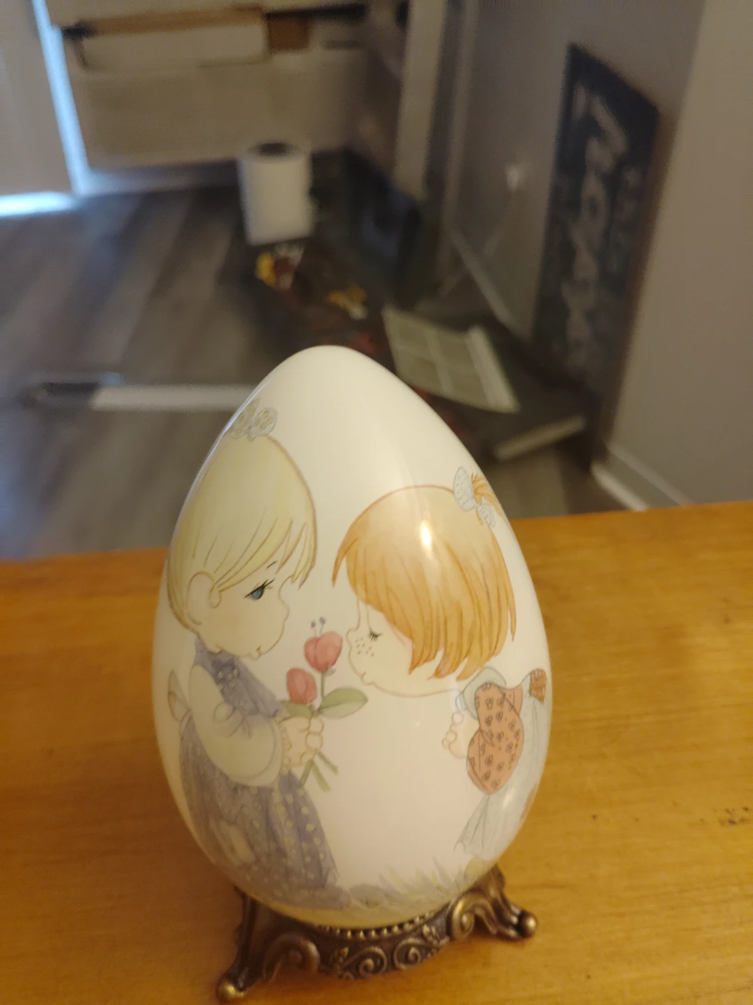 Precious Moments "Good Friends Are Forever" Egg