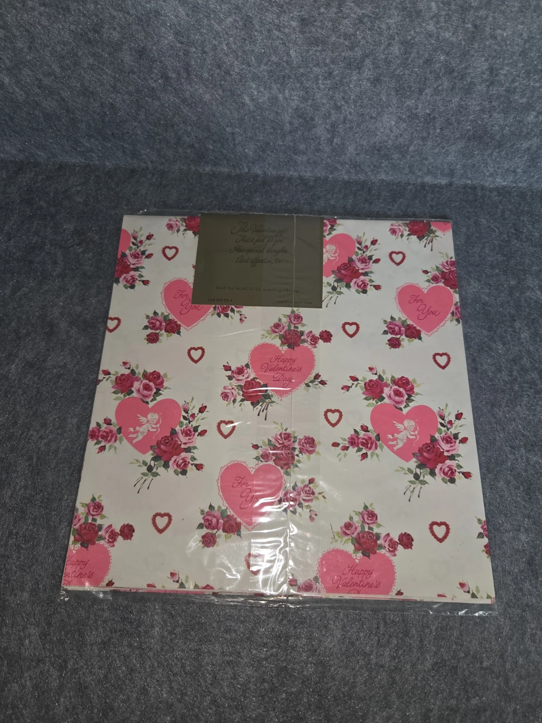 Norcross Valentine Gift 2 Gift Cards & 2 Sheets Gift Wrap - photo 4