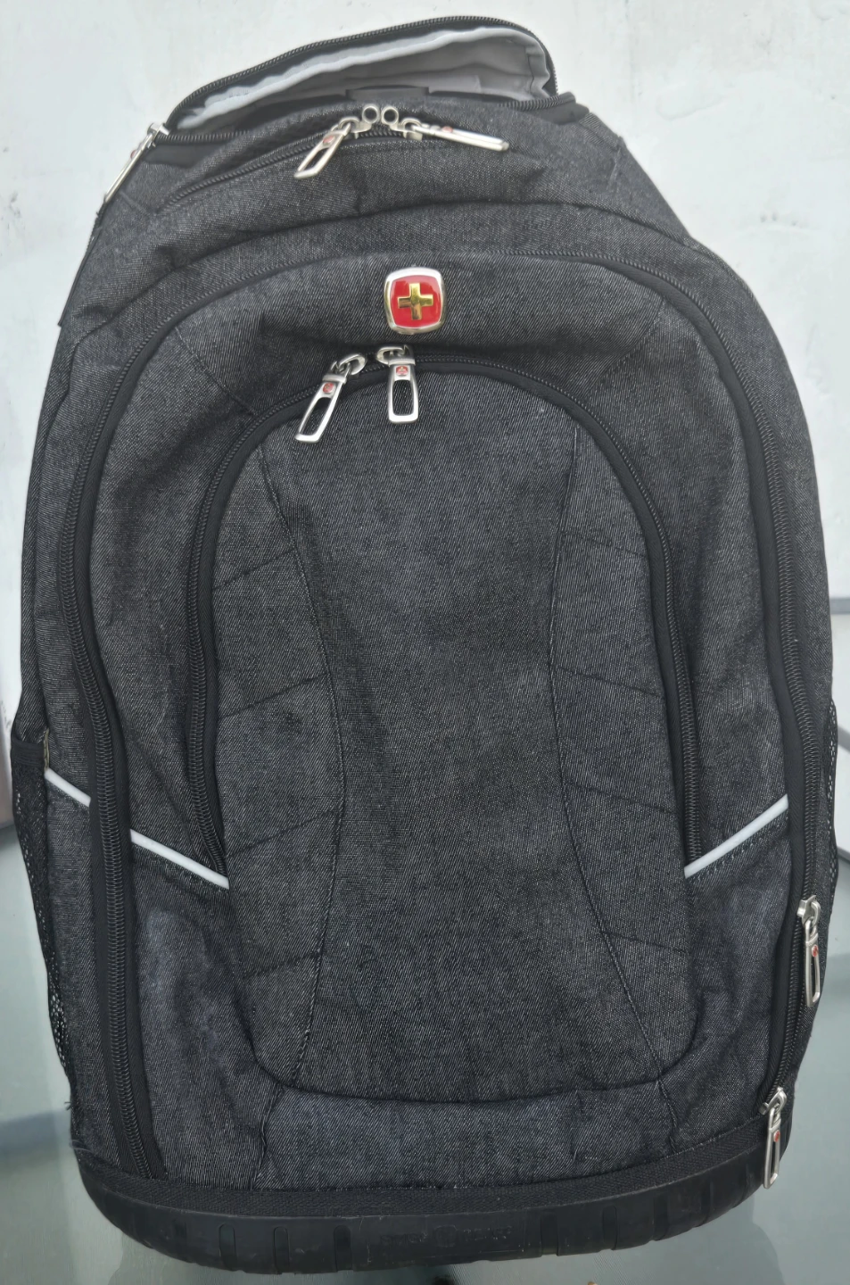 Backpack/Wheeled Laptop Backpack. Swissgear.  EUC.