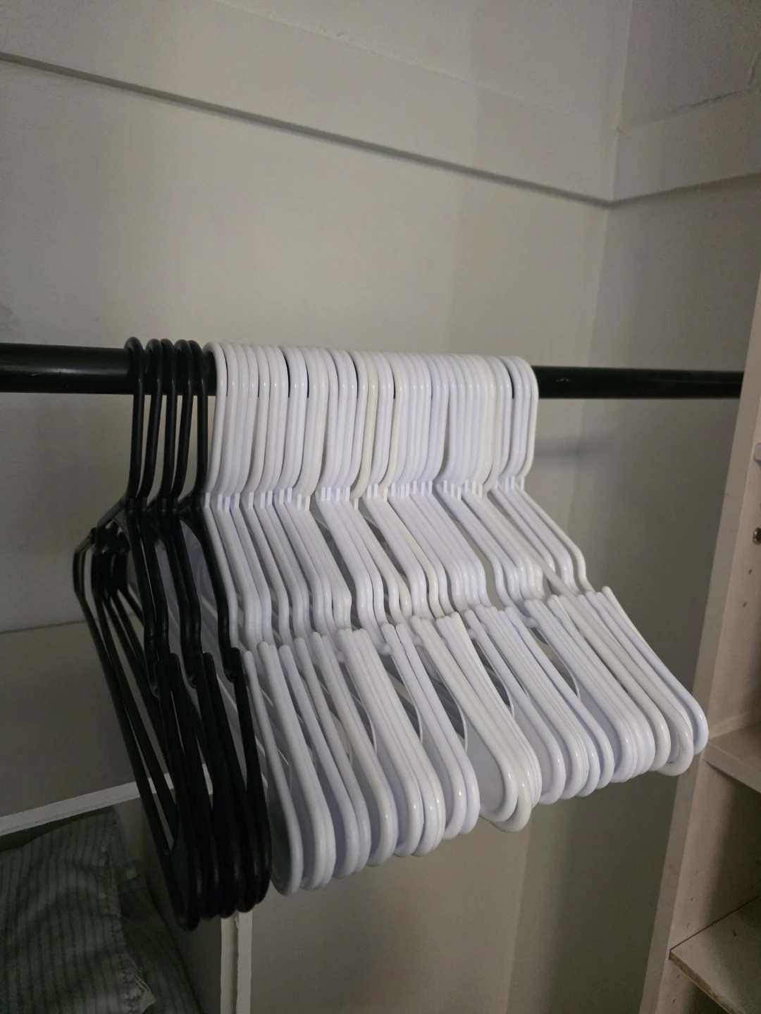 Clothes Hangers - photo 2