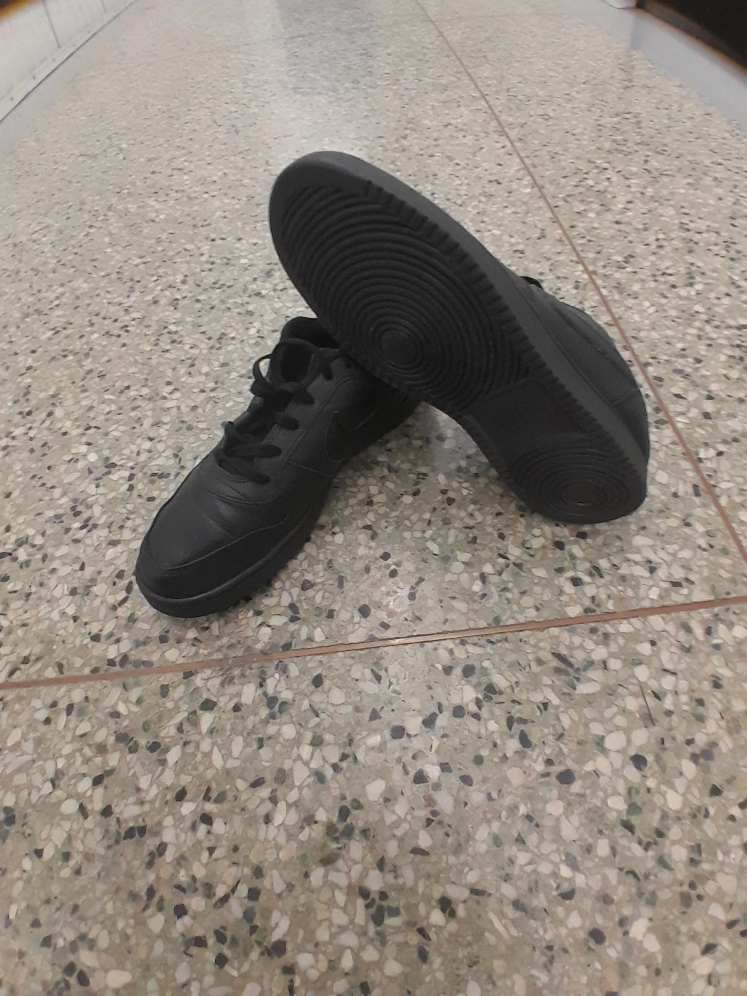 Nike Black Sneakers Men's Size 11 - photo 3
