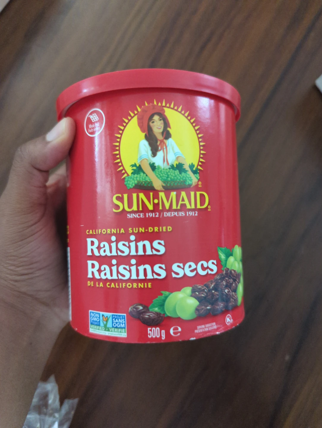FREE Snacks and raisins - photo 2