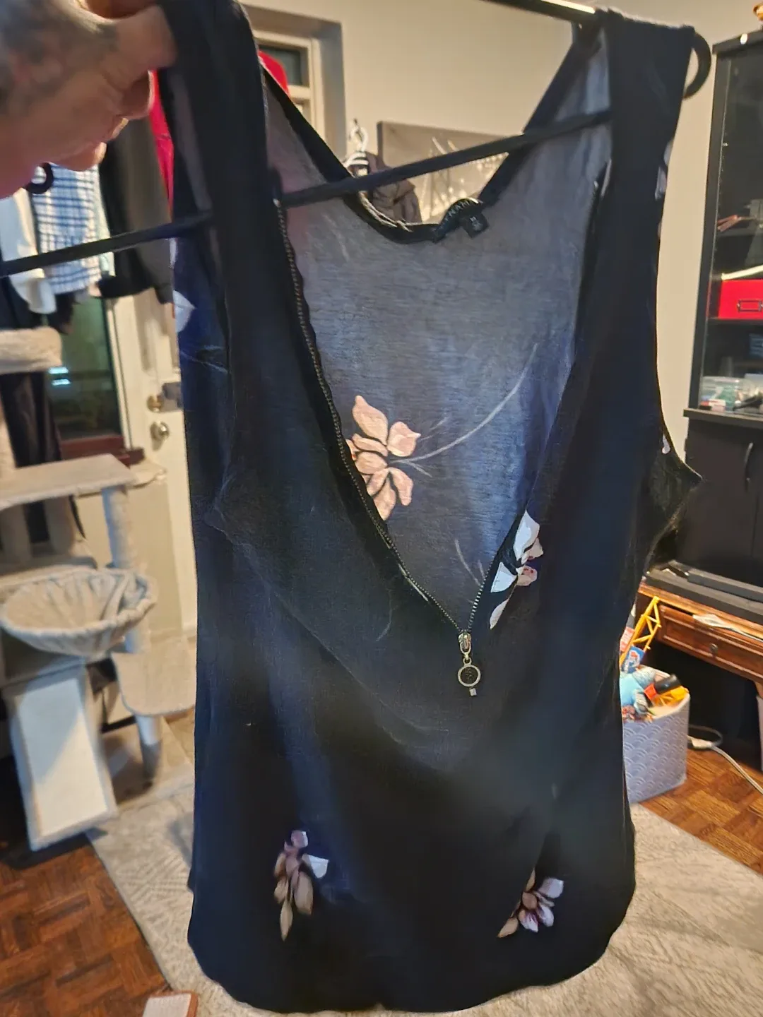 Dynamite Black Floral V-Neck Tank Top with Zipper