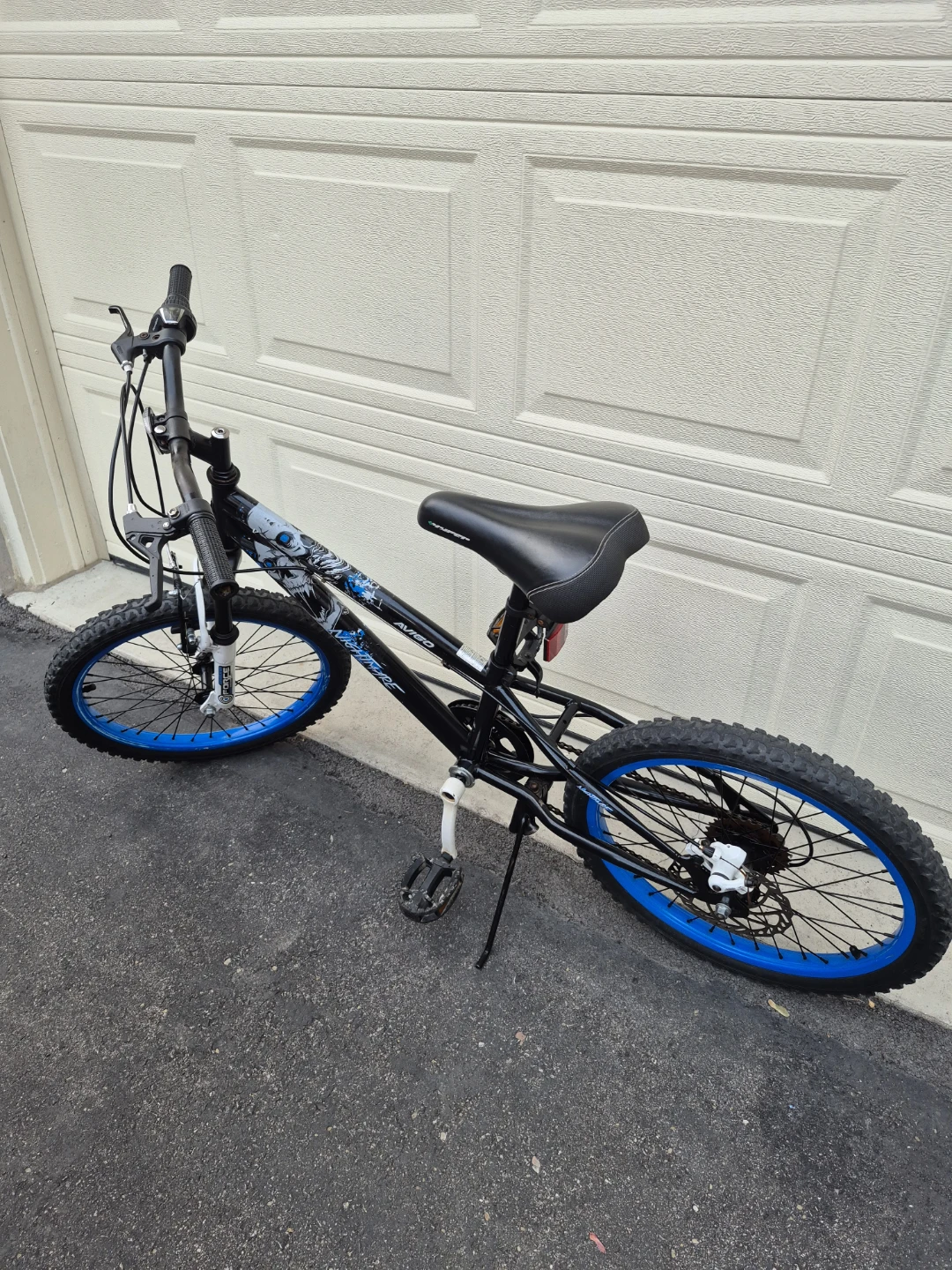 Amazing Quality Black and Blue Kids Bike