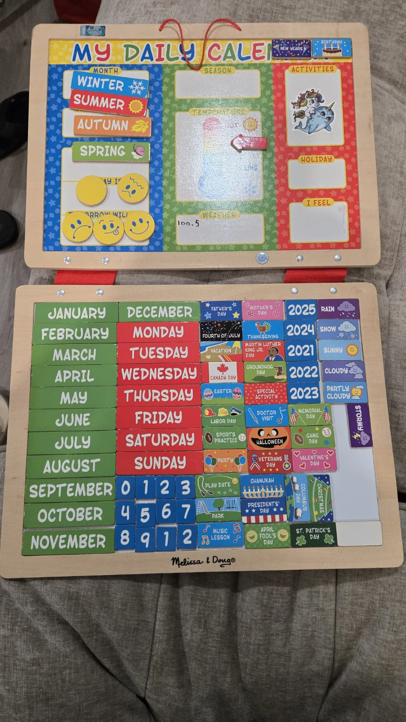 Melissa & Doug My Daily Calendar Magnetic Board for Kids
