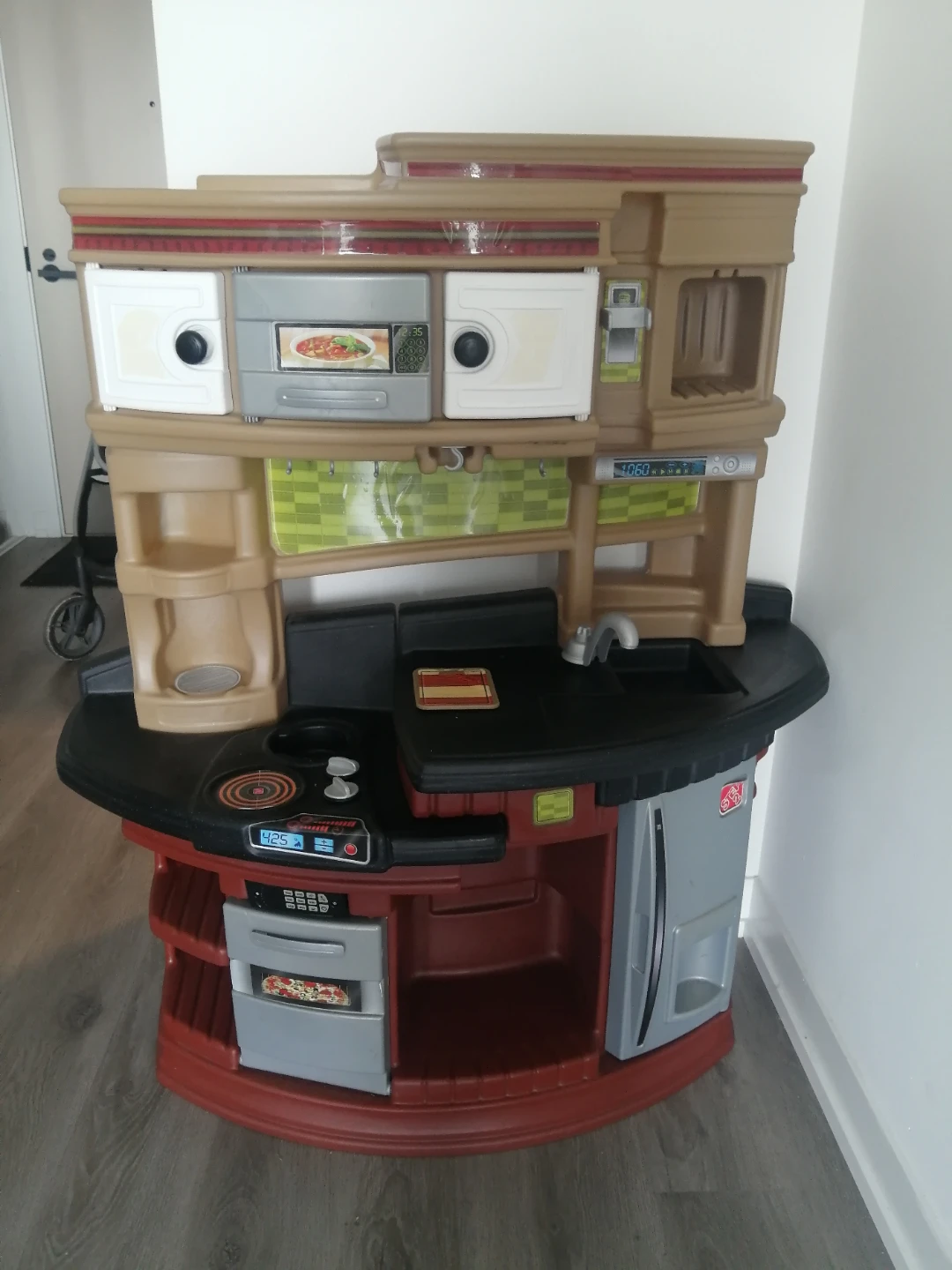 Step2 Play Kitchen