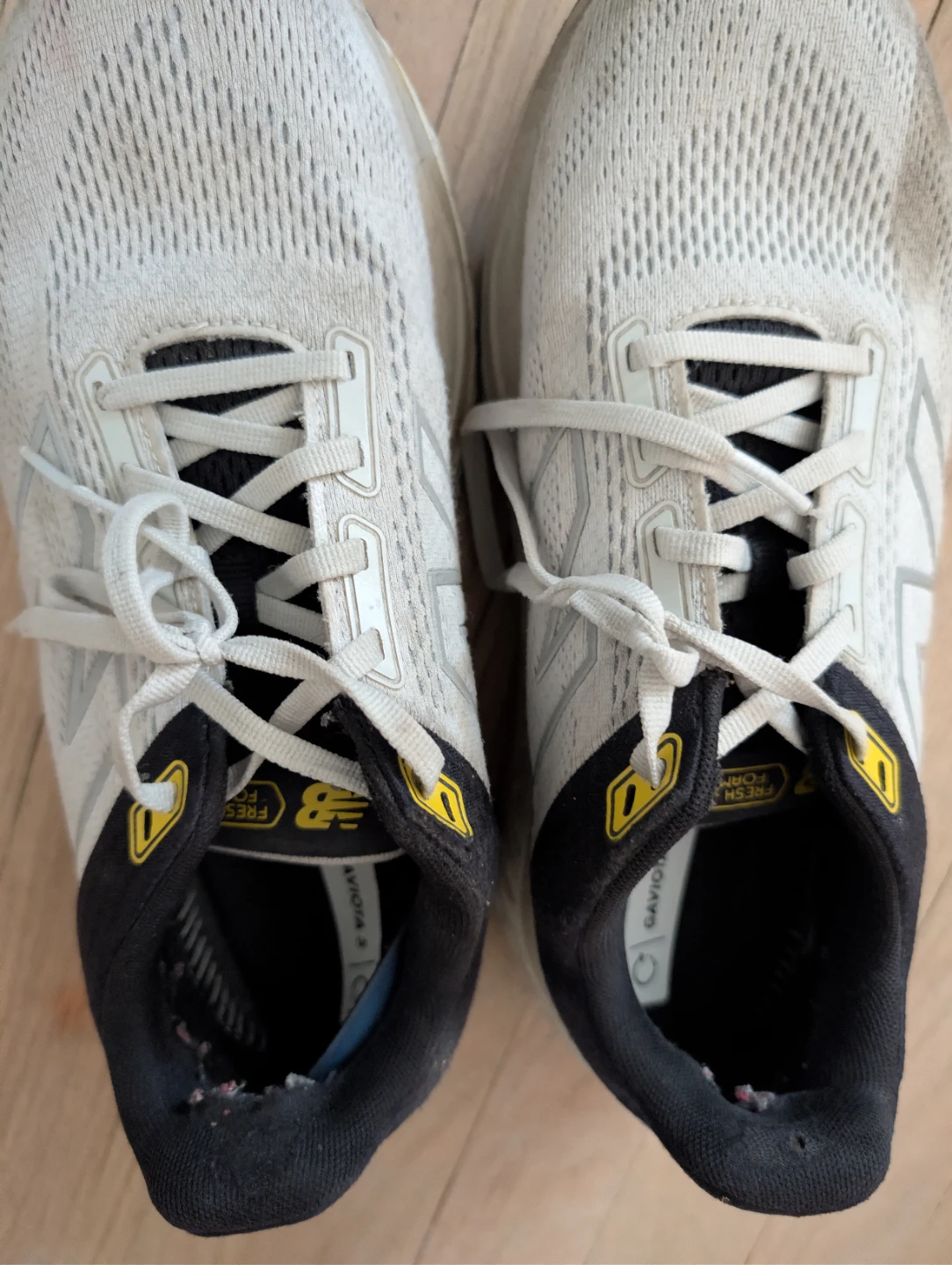 New Balance Gaviota 5 and Asics gt 1000 - photo 4