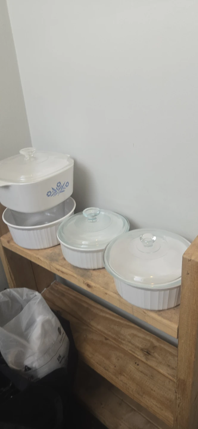 CorningWare Casserole Dishes with Lids