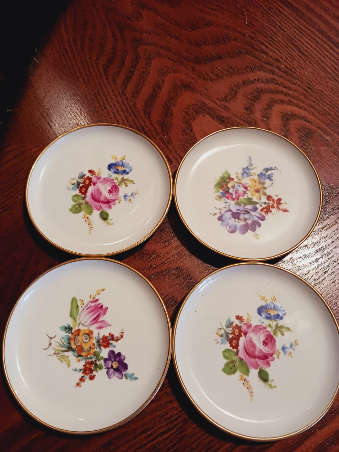 Kaiser Porcelain Saucers Set of 4 Floral Design Gold Rim - photo 3