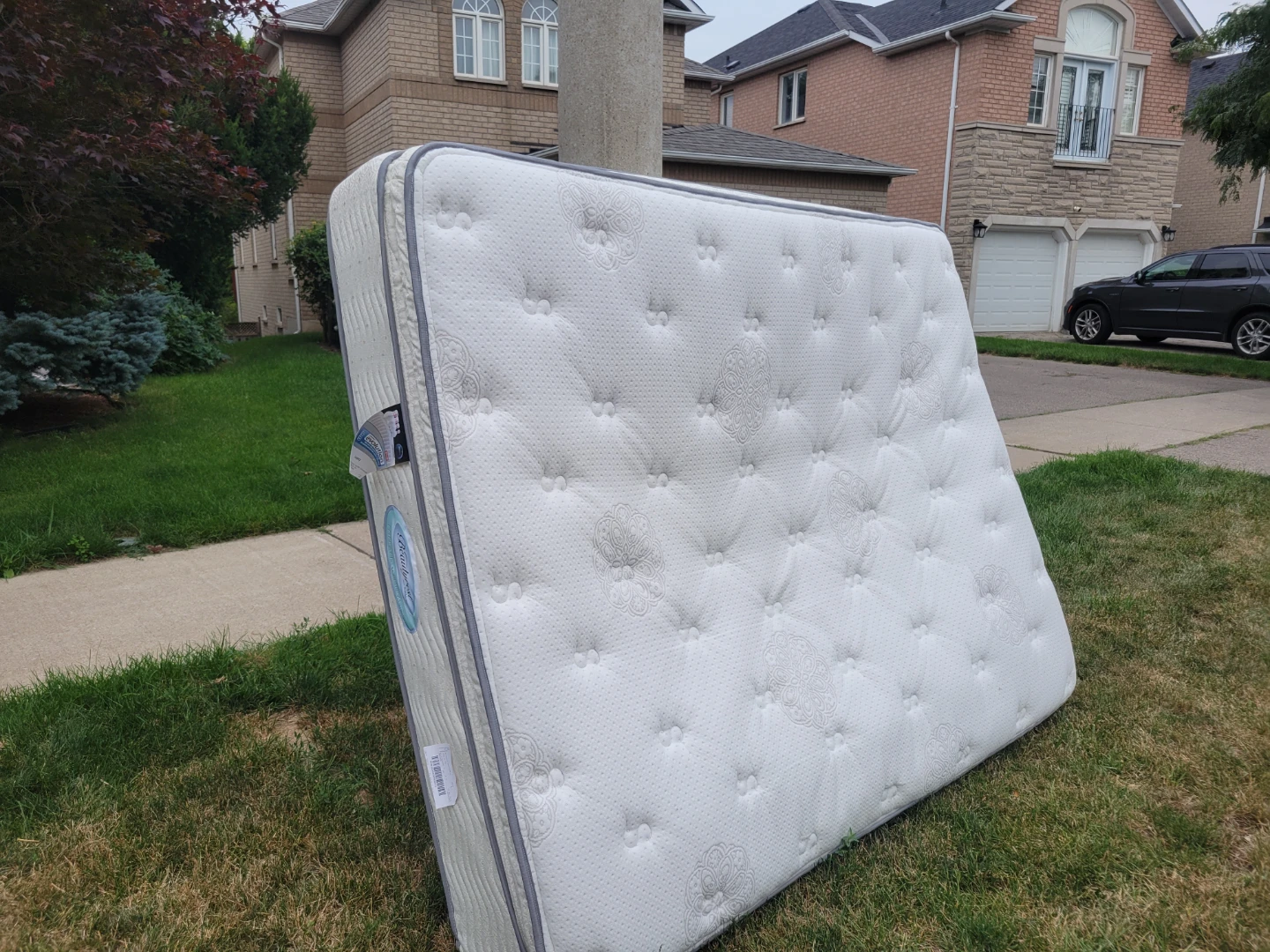 Beautyrest "BR Emerald Legacy Firm HL" Queen Mattress