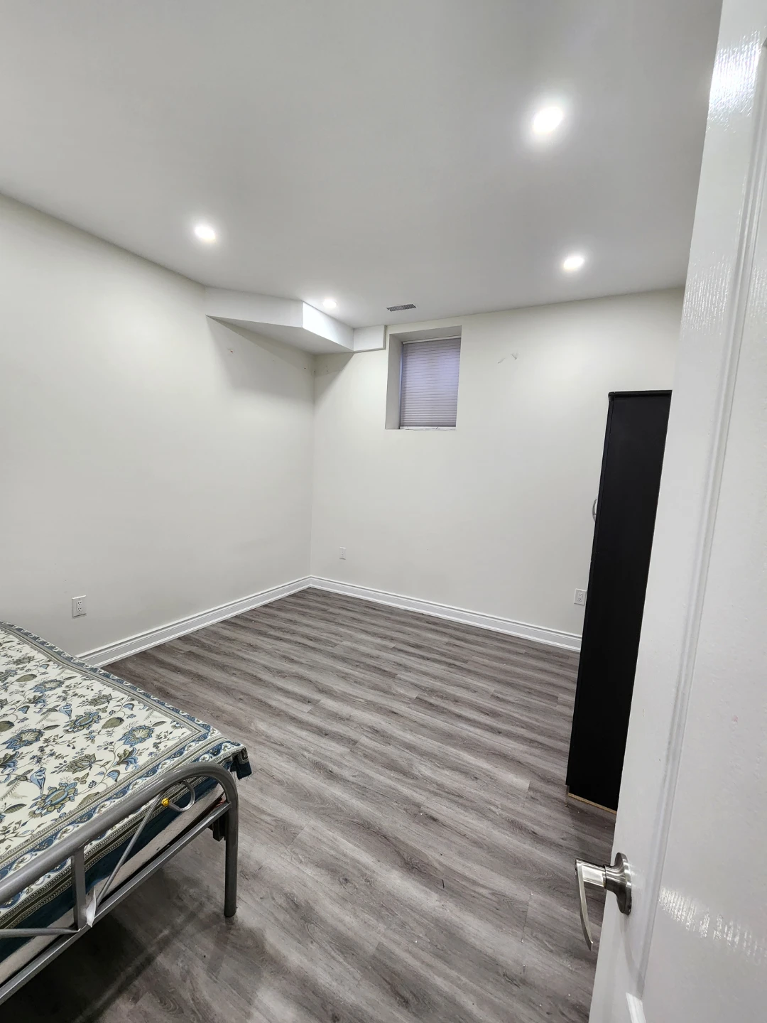 Private room available - photo 2