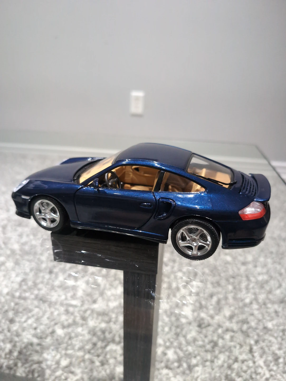 Blue Diecast Porsche Model Car - photo 4
