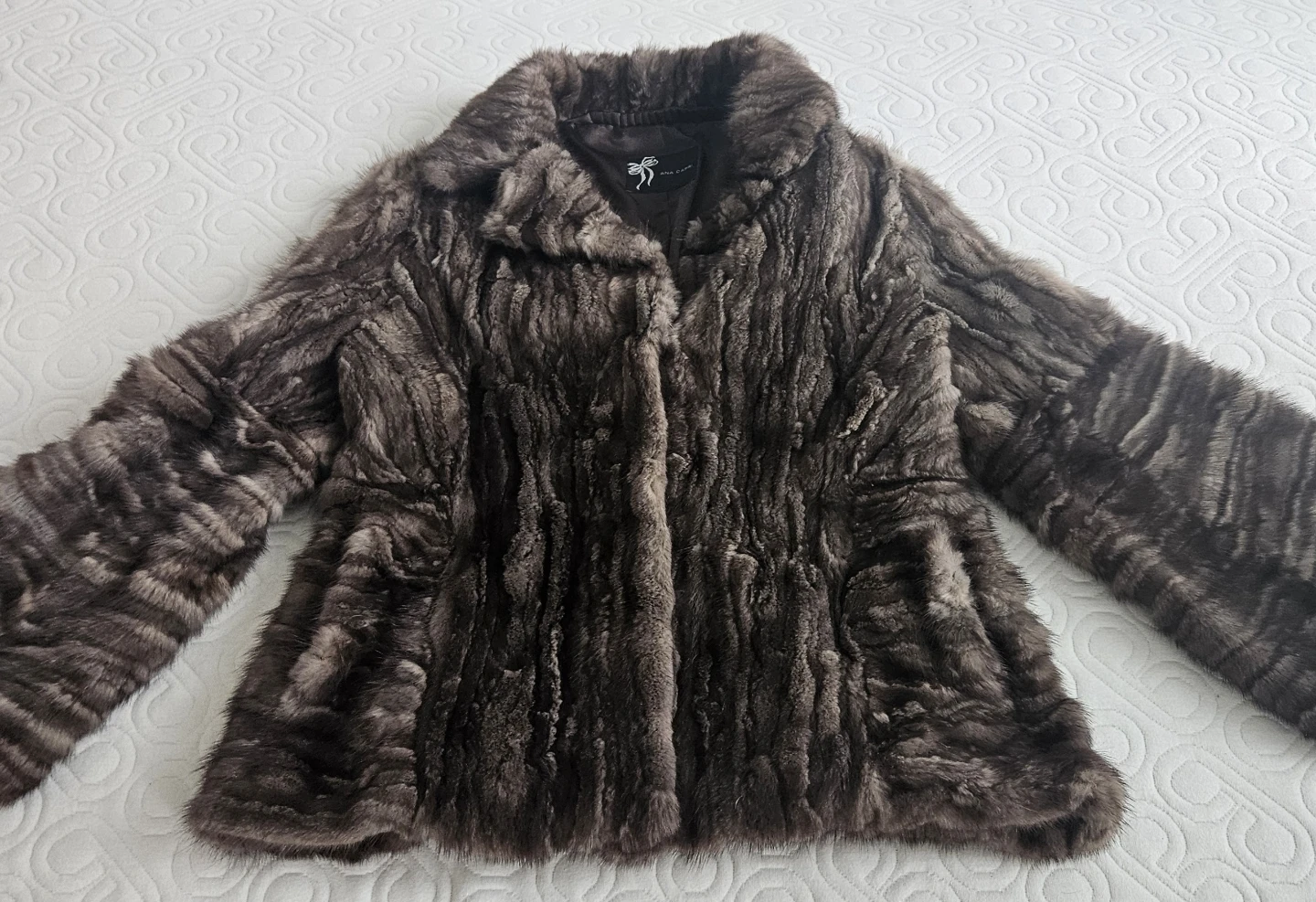 ANA CAPRI Mink Fur Jacket