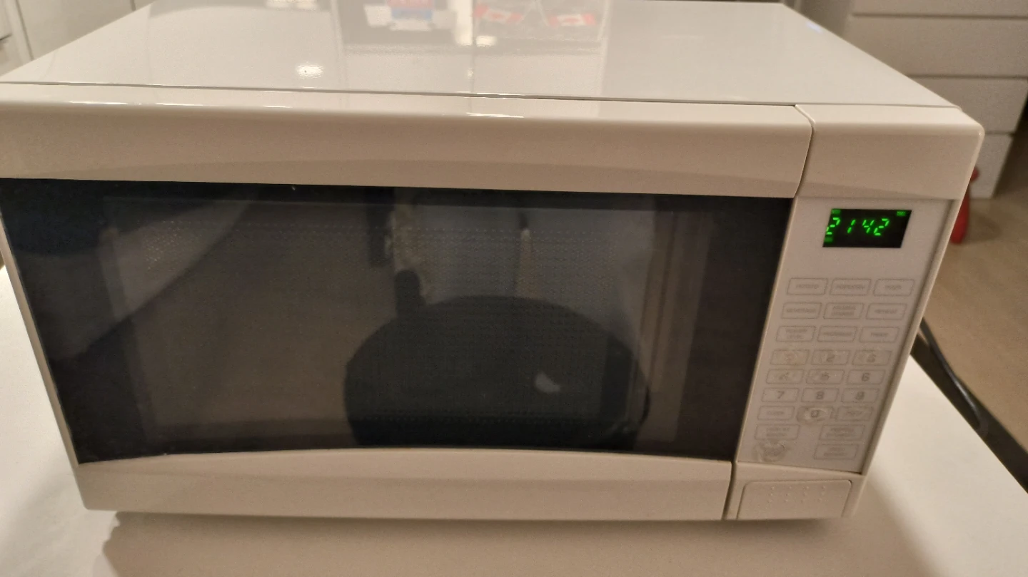 White Microwave — Fully Working