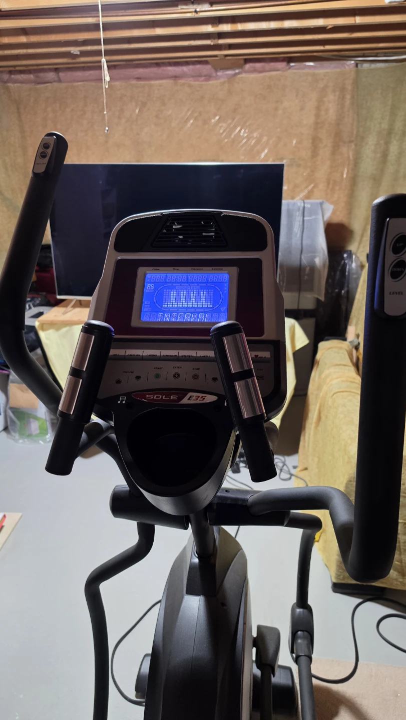 Sole E35 Eliptical Exercise Machine