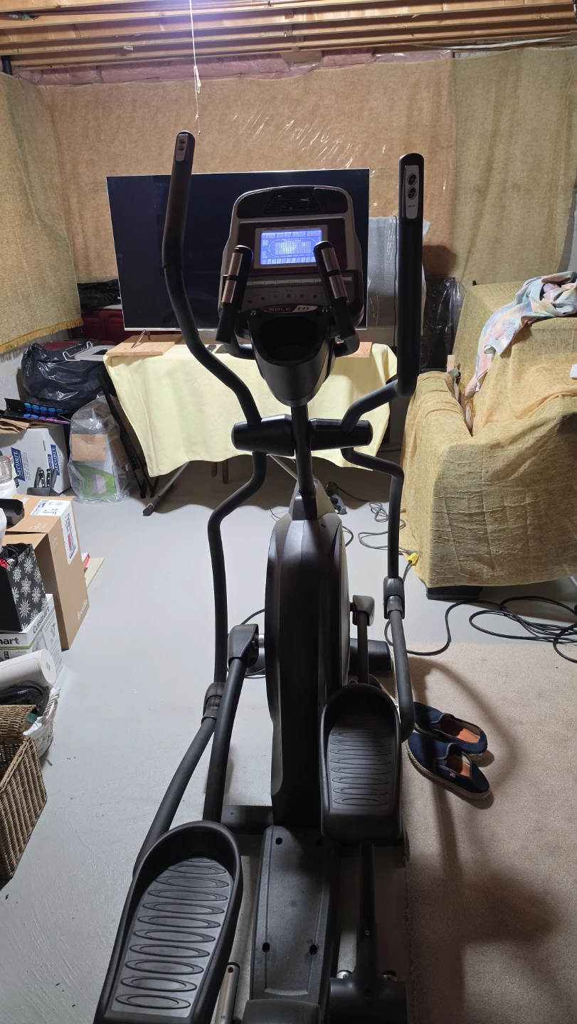 Sole E35 Eliptical Exercise Machine - photo 2