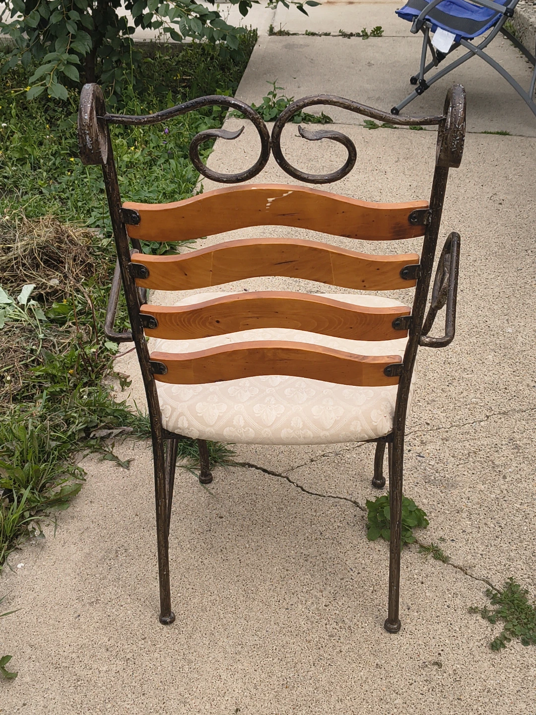 Metal and Wood Accent Chair - photo 5