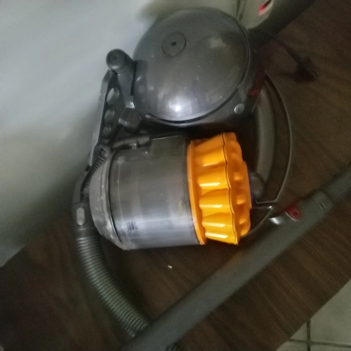 Dyson vacuum cleaner - photo 3