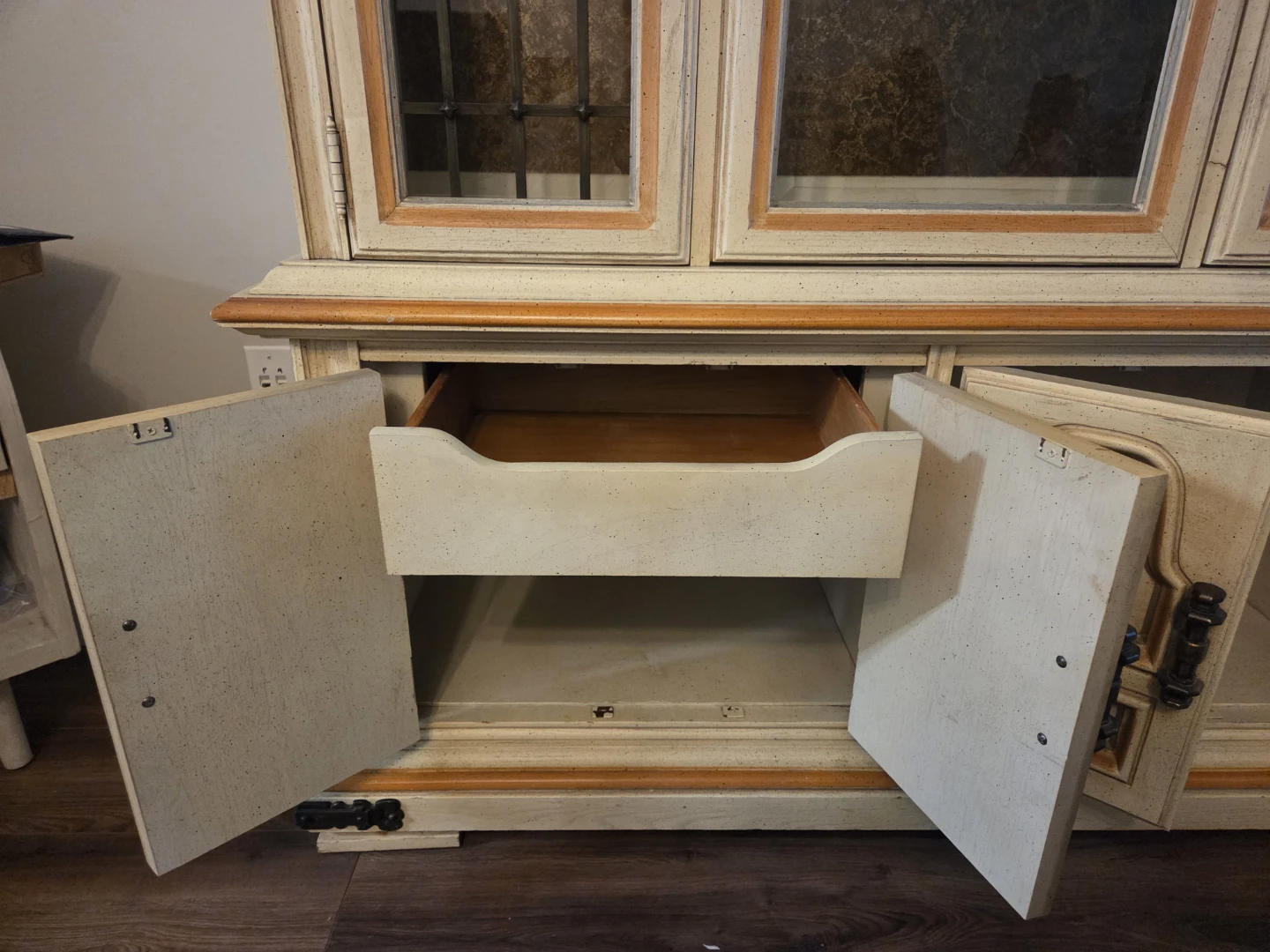China Cabinet with Glass Doors - photo 2