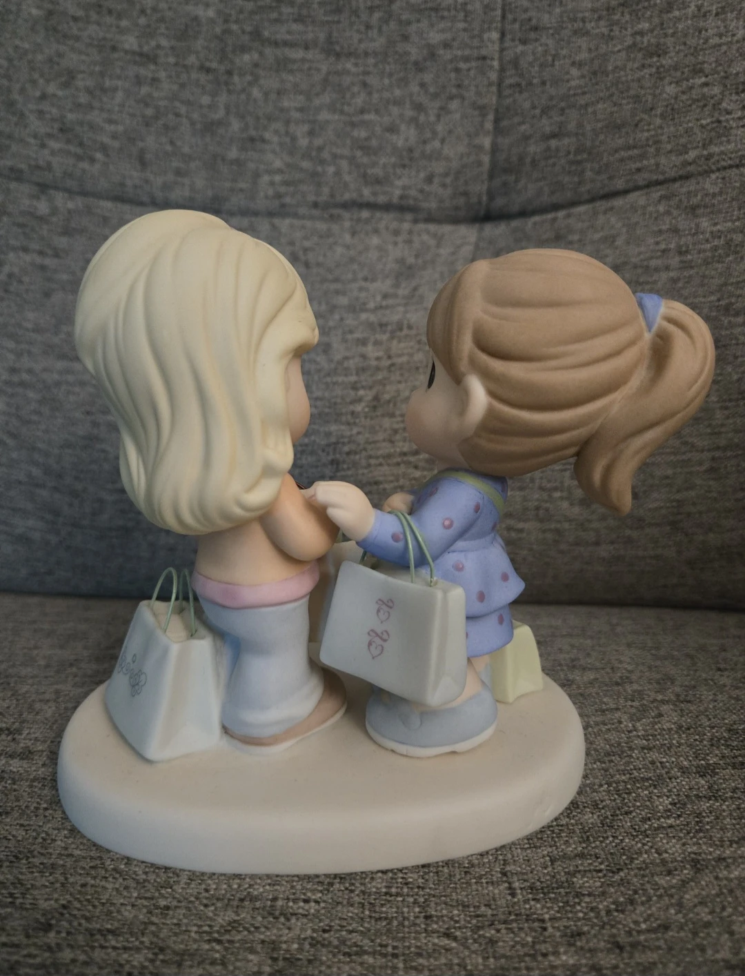 Precious Moments - I get by with a little shopping - photo 2