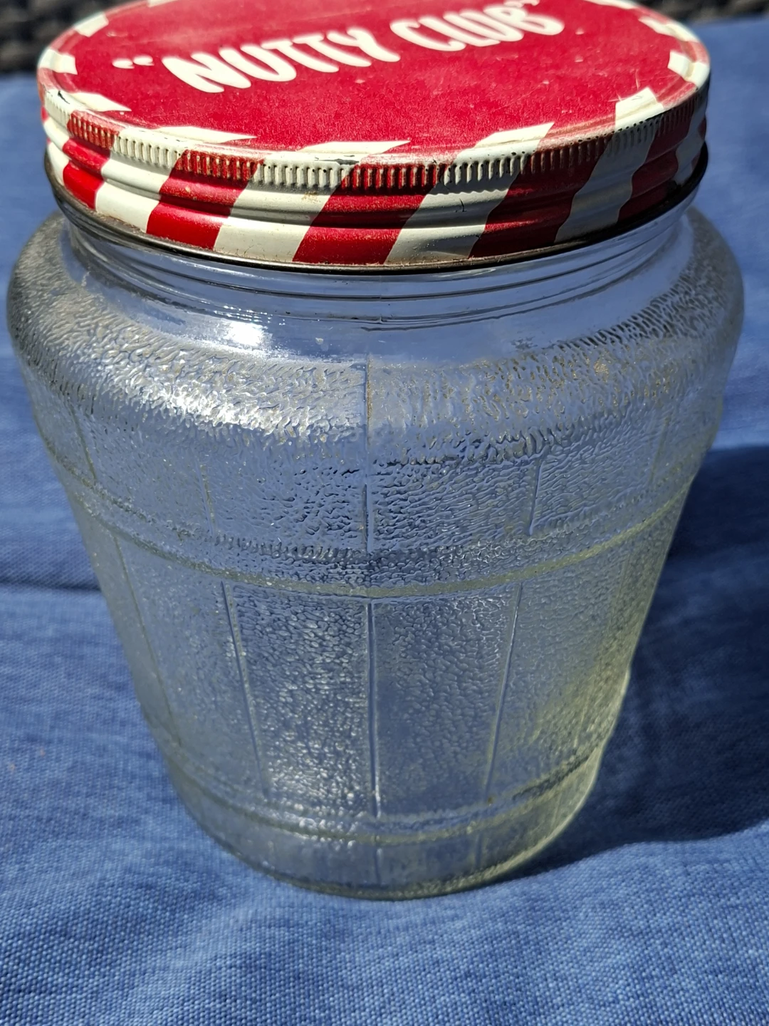 "Nutty Club" Jar with Red and White Lid - photo 2