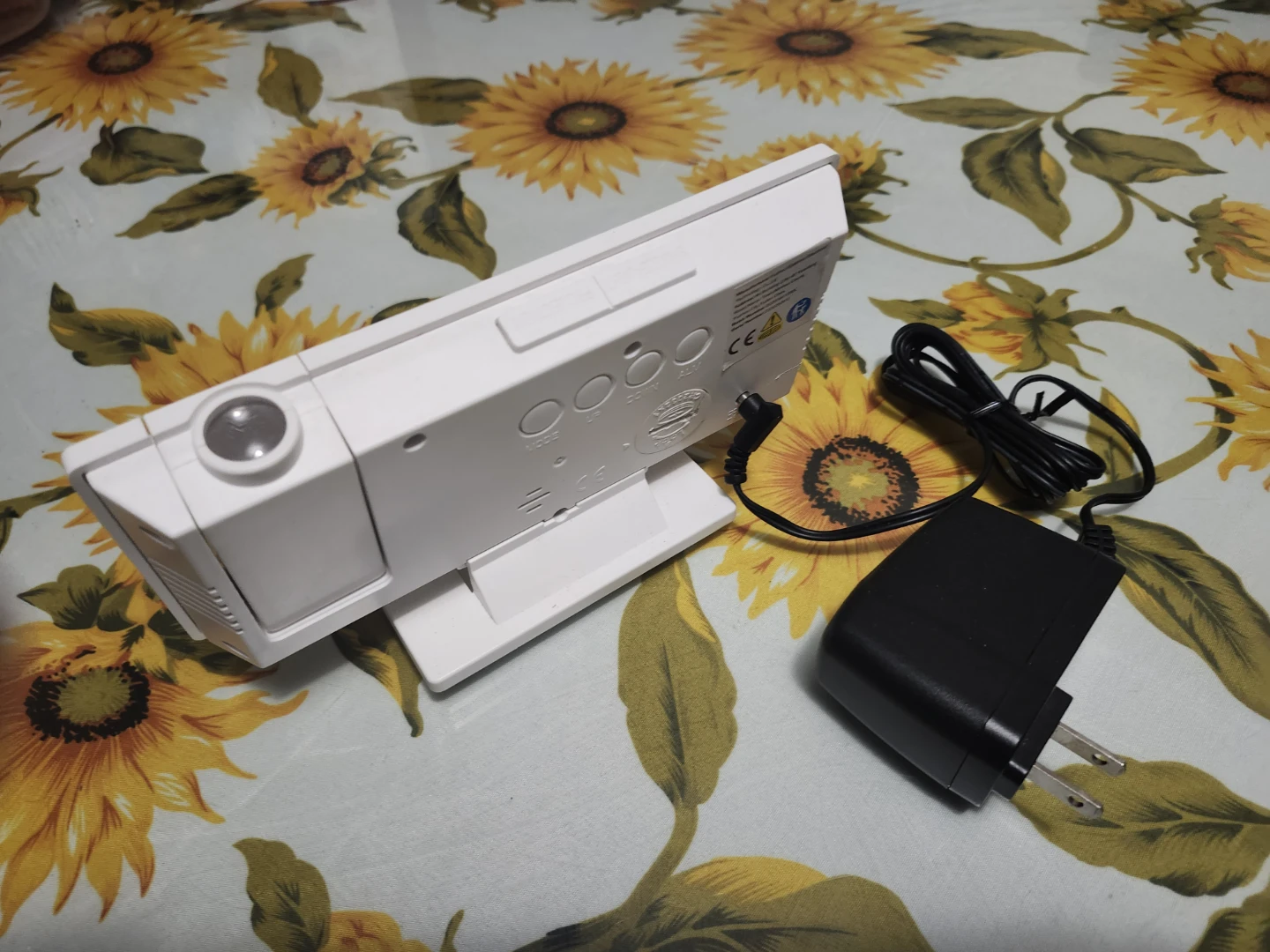 Digital Projection Alarm Clock - photo 3