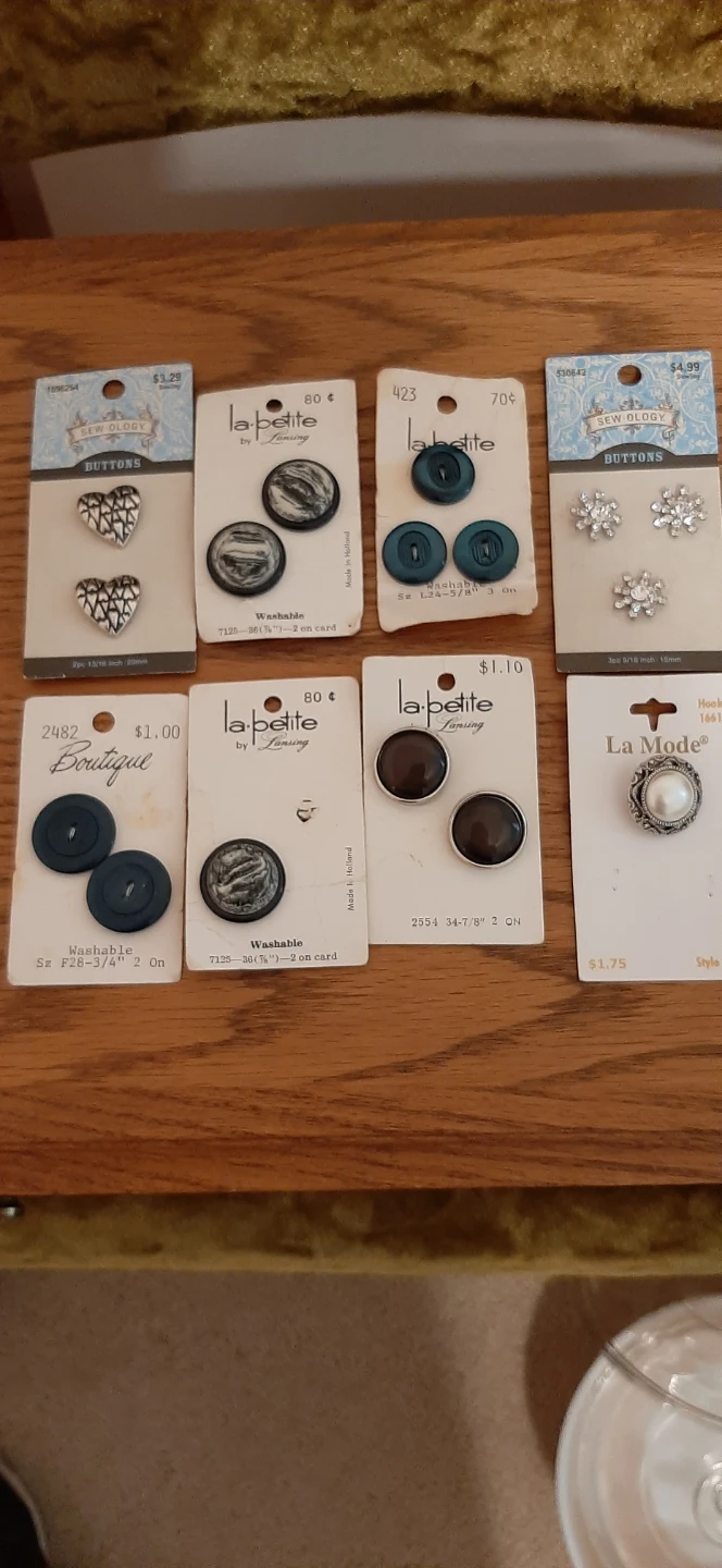 Various Vintage buttons-New