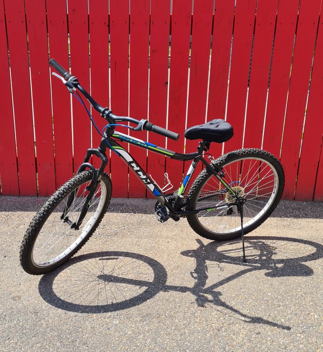 CCM Hardline 27.5" Mountain Bike