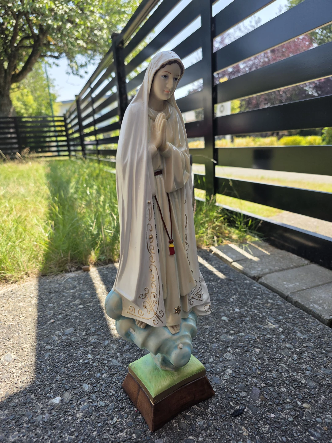 Virgin Mary Rosary Statue - photo 2
