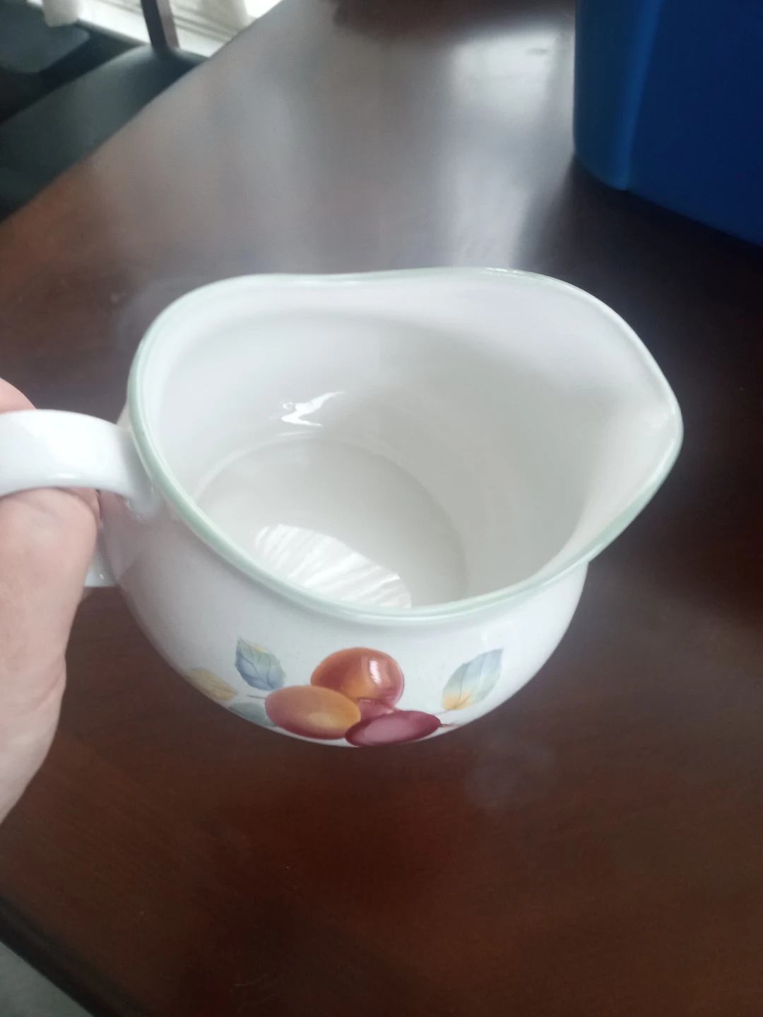 White Ceramic Gravy Boat with Fruit Design - photo 3