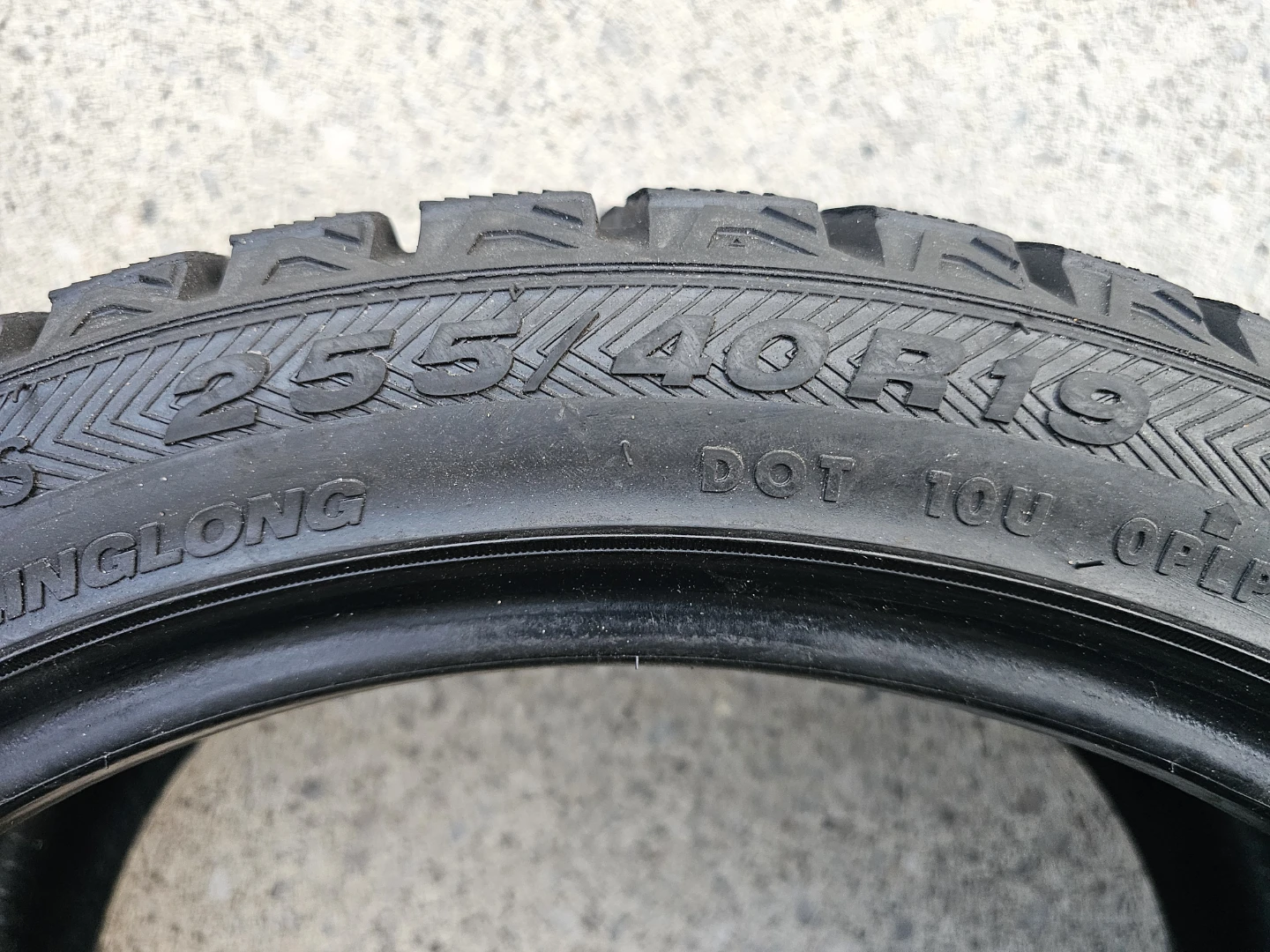 275/40 R19 AND 255/40 R19 WINTER TIRES - photo 3