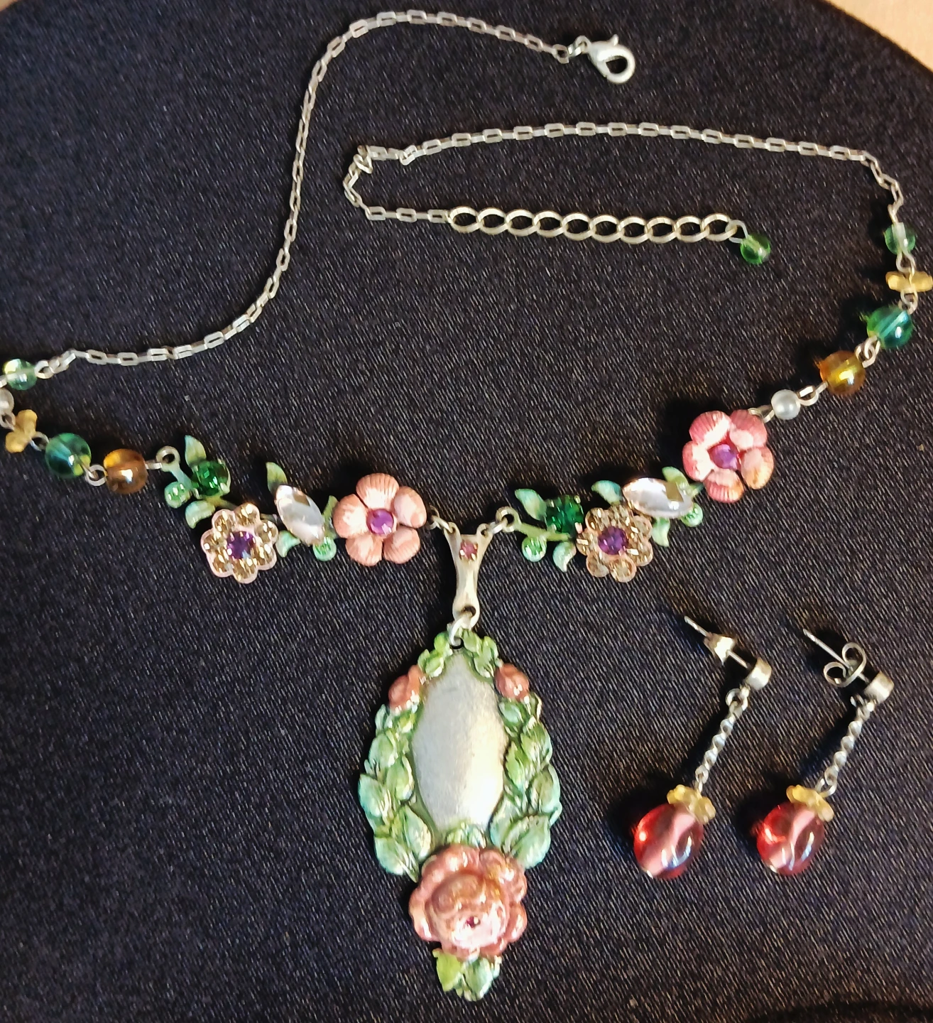 Floral Pendant Necklace and Earring Set