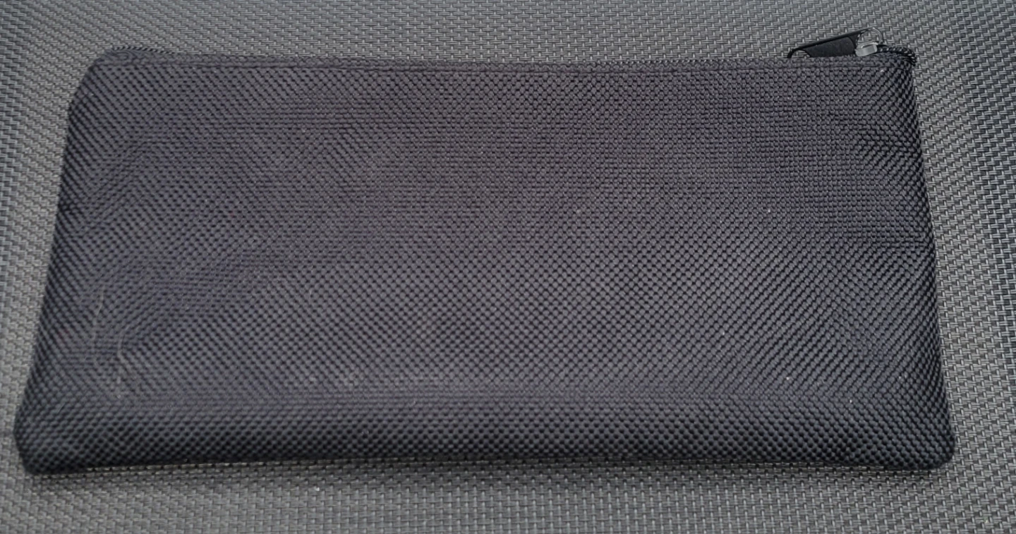 Rulers, Triangles and Pencilcase ($2 for all) - photo 3