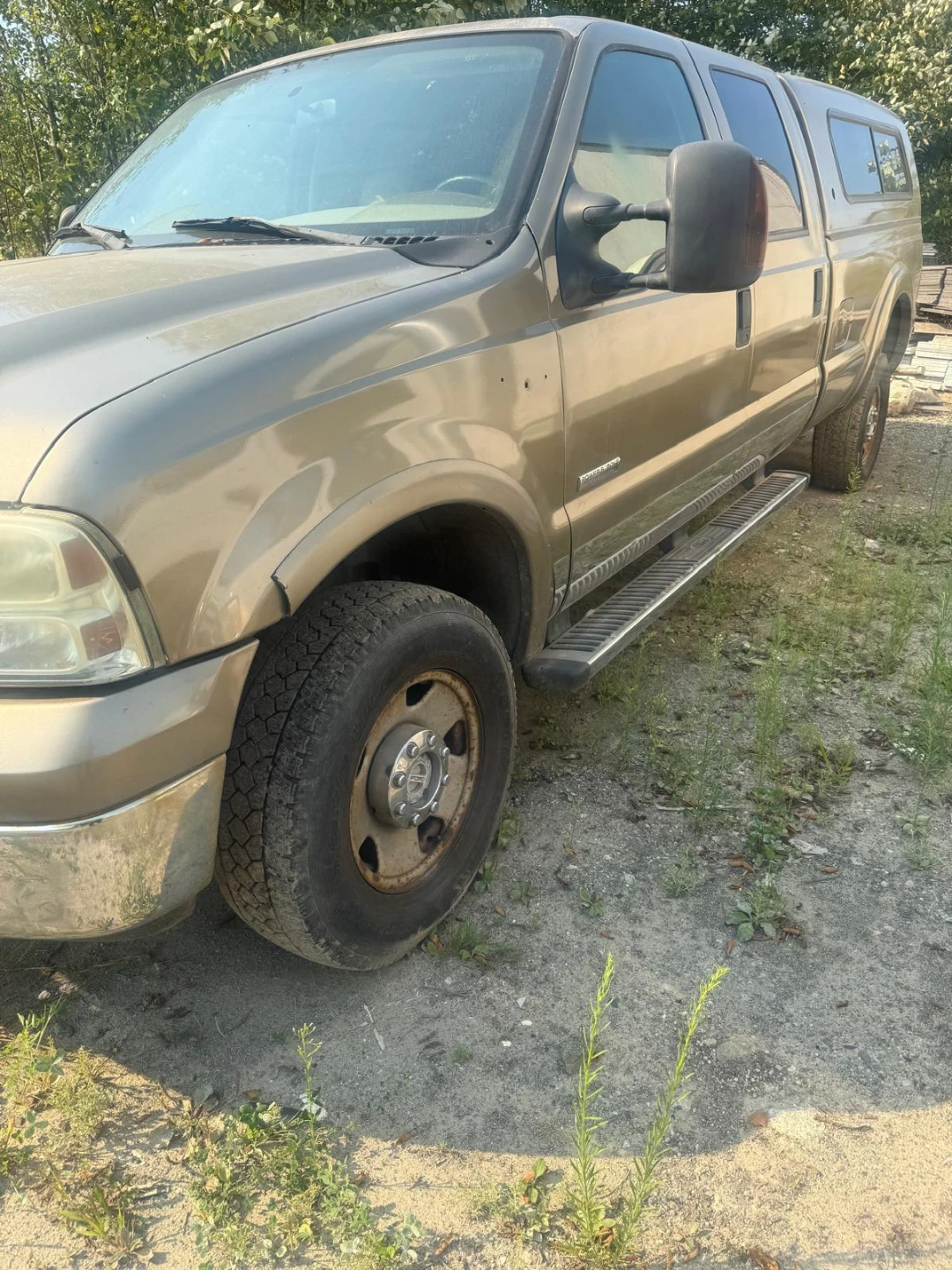2007 Ford F350 Diesel Crew Cab 4x4 Low Kms MAKE AN OFFER - photo 2
