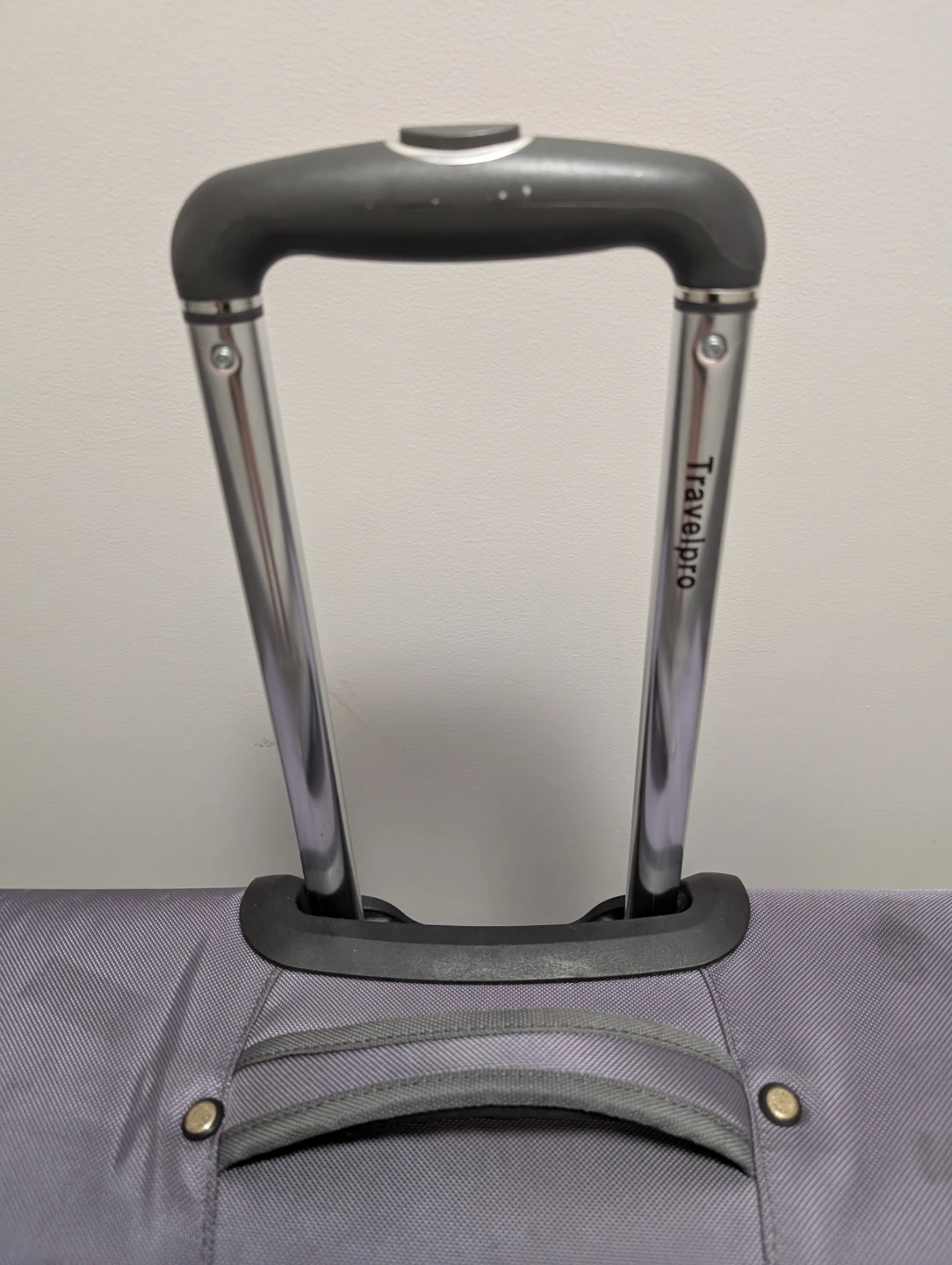Travelpro 4 wheel Luggage Suitcase 25" AS IS Faulty Zipper - photo 3